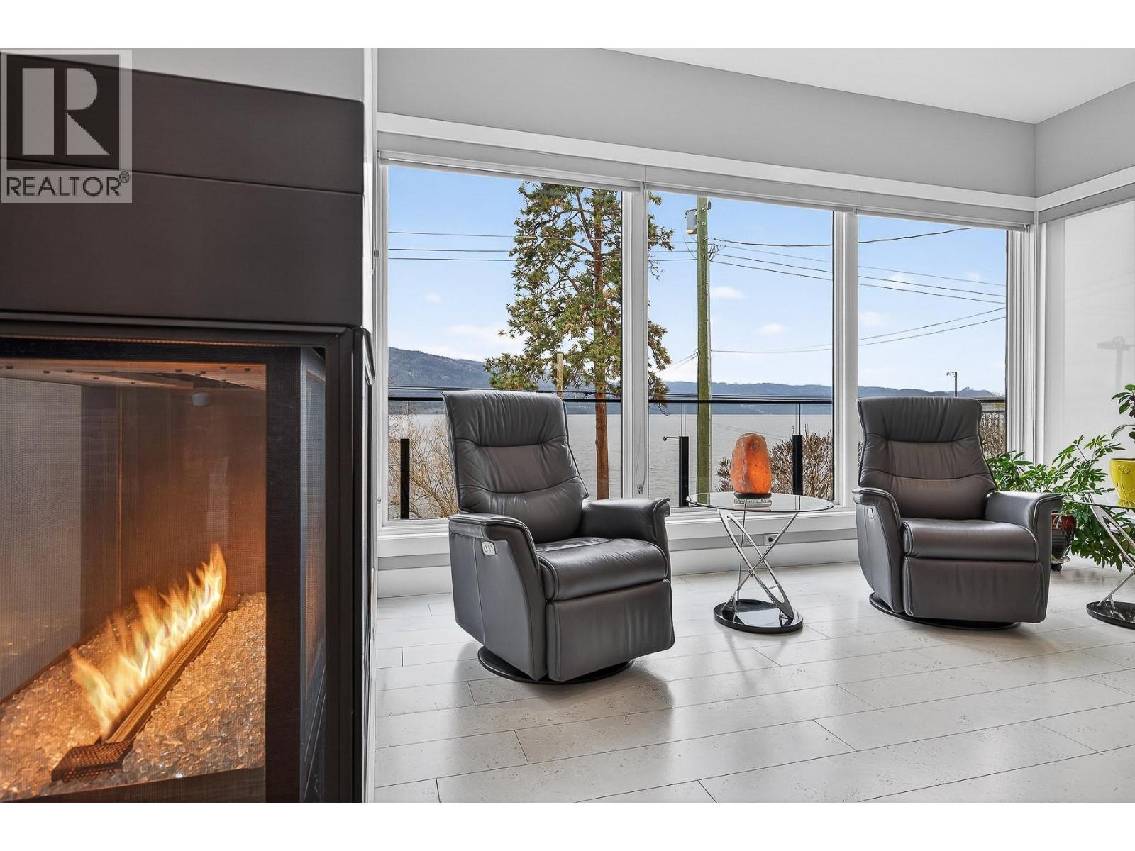 11537 Okanagan Centre Road W, Lake Country, British Columbia  V4V 2H2 - Photo 5 - 10377125