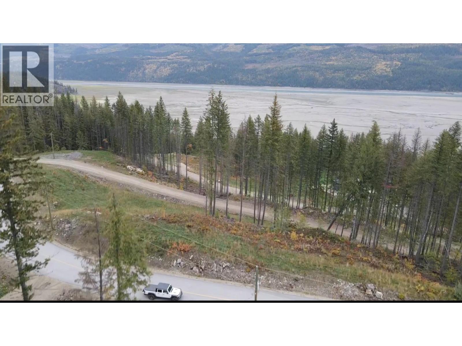 7974 Arrowhead Road, Revelstoke, British Columbia  V0E 2S0 - Photo 7 - 10377008