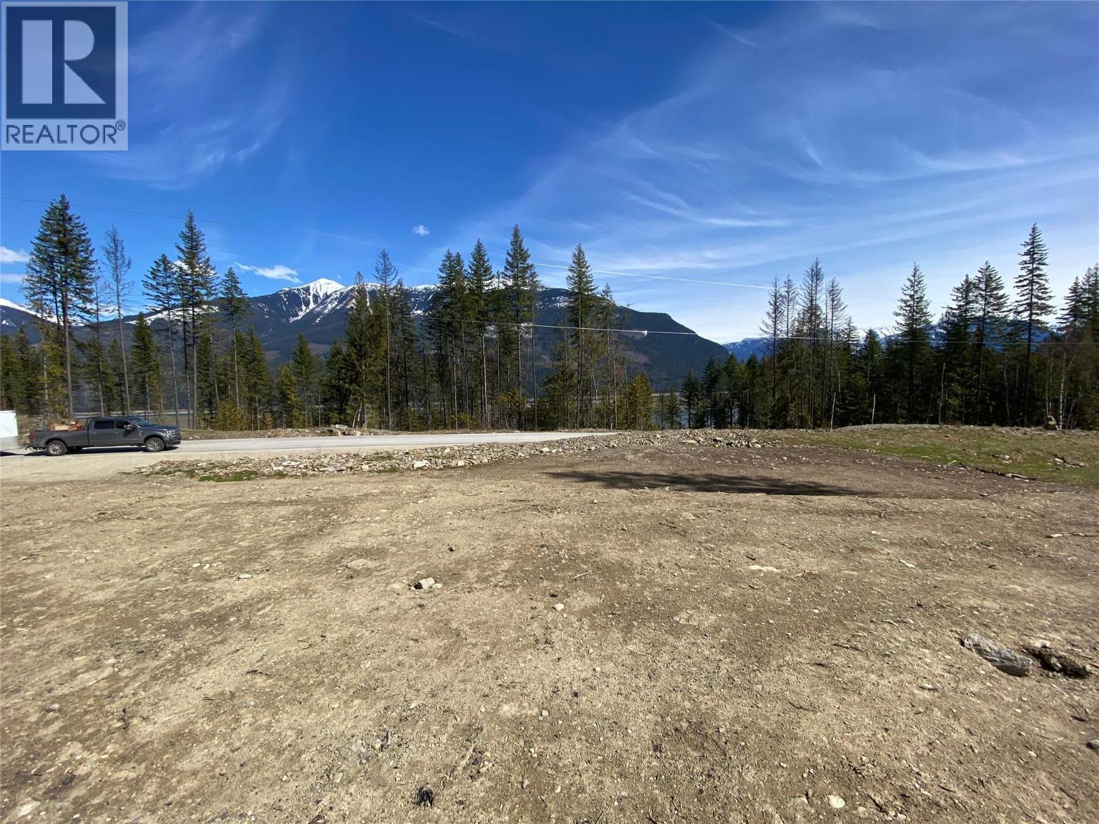 7974 Arrowhead Road, Revelstoke, British Columbia  V0E 2S0 - Photo 9 - 10377008