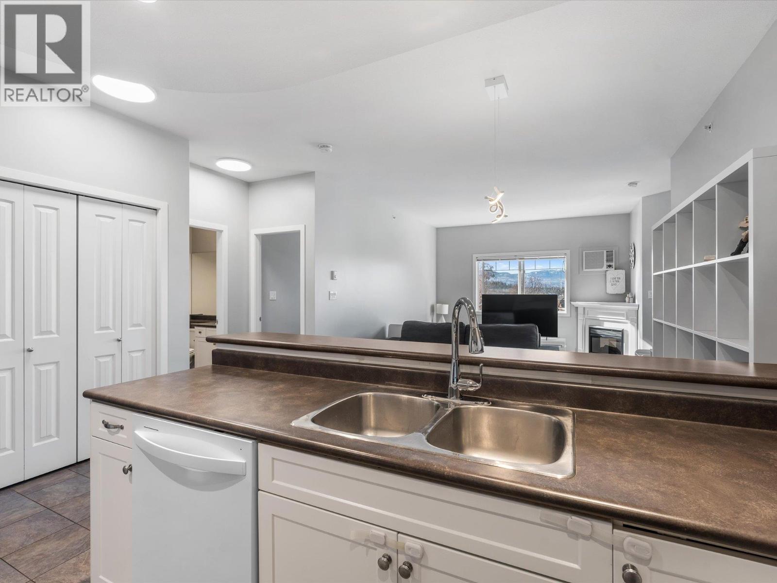 345 Mills Road Unit# 302, Kelowna, British Columbia  V1X 4G9 - Photo 5 - 10377171