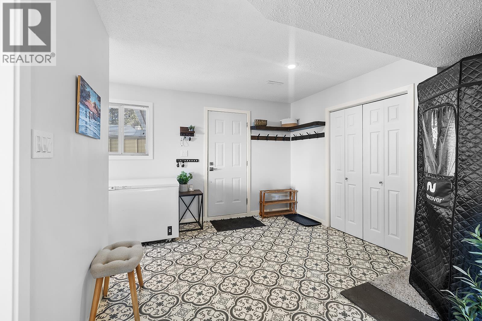 2708 2a Street S, Cranbrook, British Columbia  V1C 5B3 - Photo 4 - 10376587