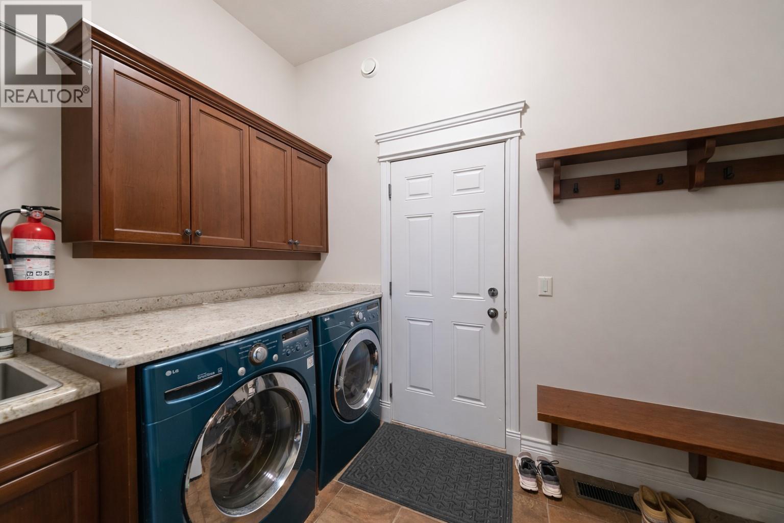 2615 Harvard Road, Kelowna, British Columbia  V1W 4C2 - Photo 45 - 10377137