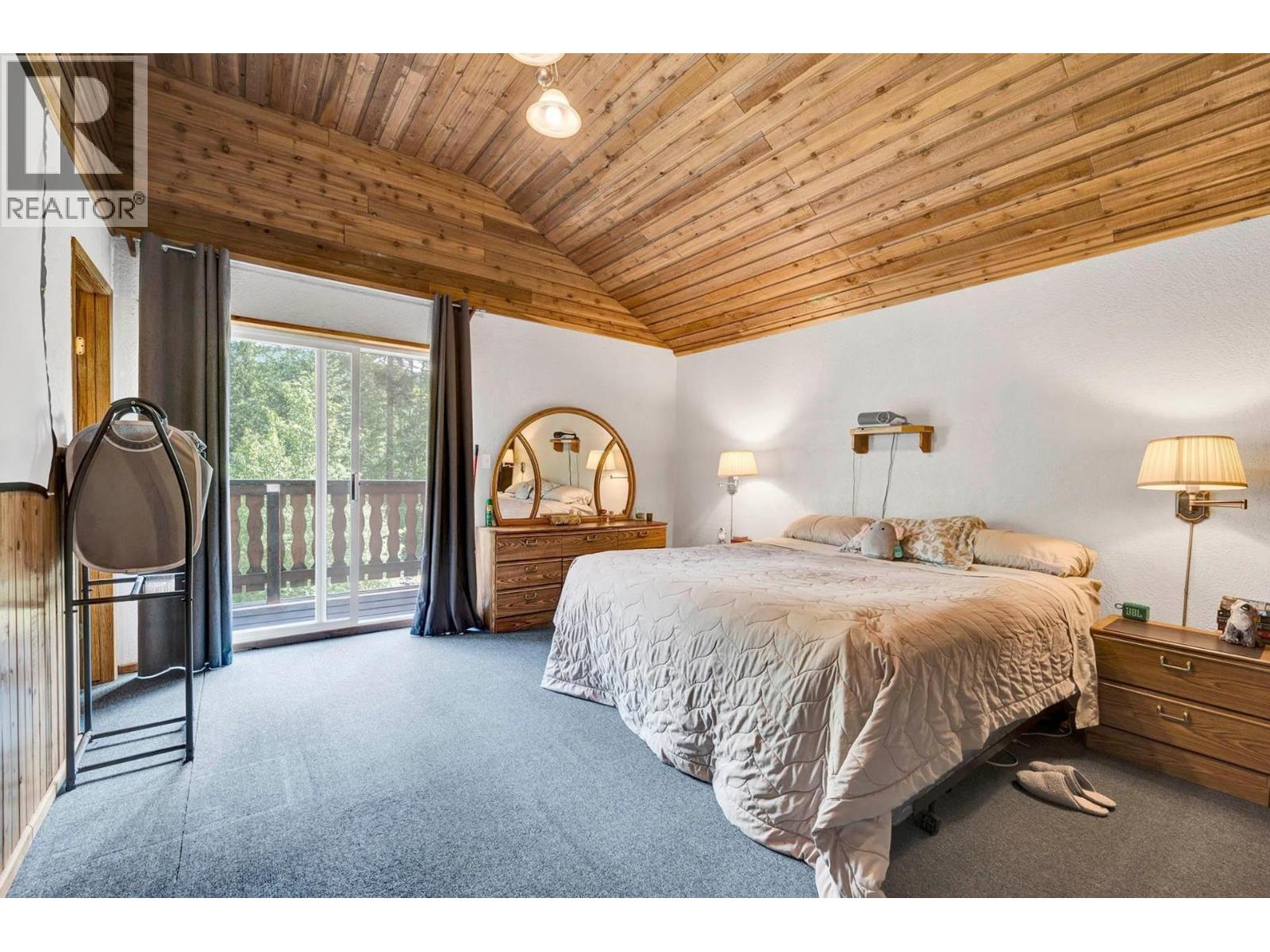 5305 Clearwater Valley Road, Clearwater, British Columbia  V0E 1N1 - Photo 20 - 10377051