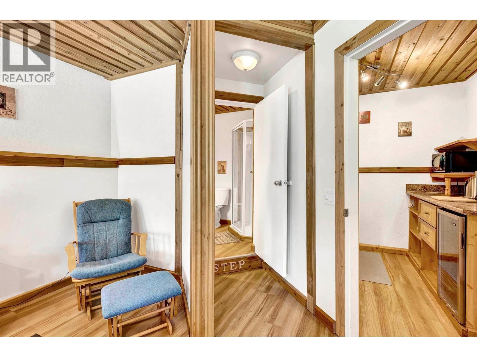 5305 Clearwater Valley Road, Clearwater, British Columbia  V0E 1N1 - Photo 39 - 10377051