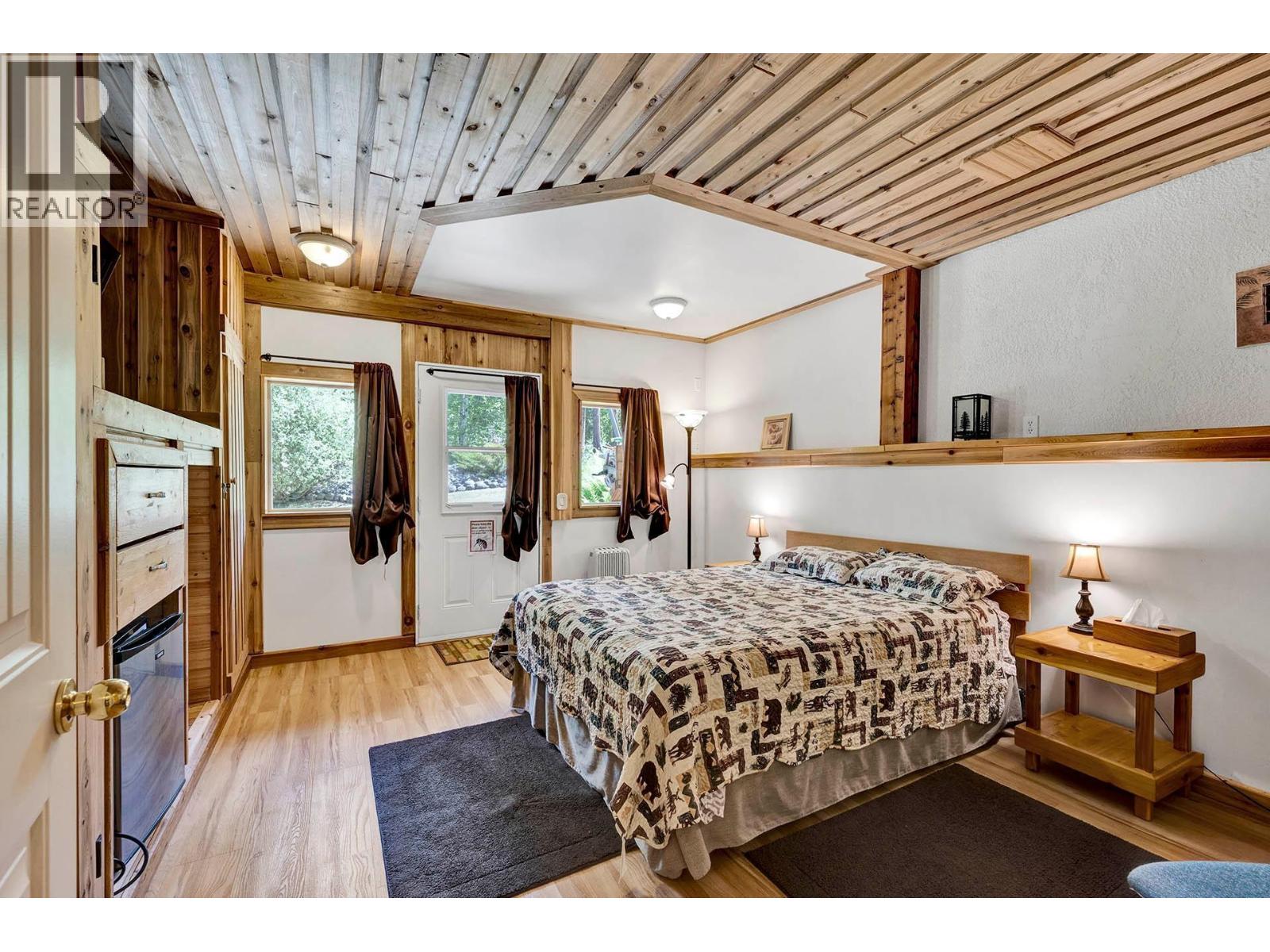 5305 Clearwater Valley Road, Clearwater, British Columbia  V0E 1N1 - Photo 42 - 10377051