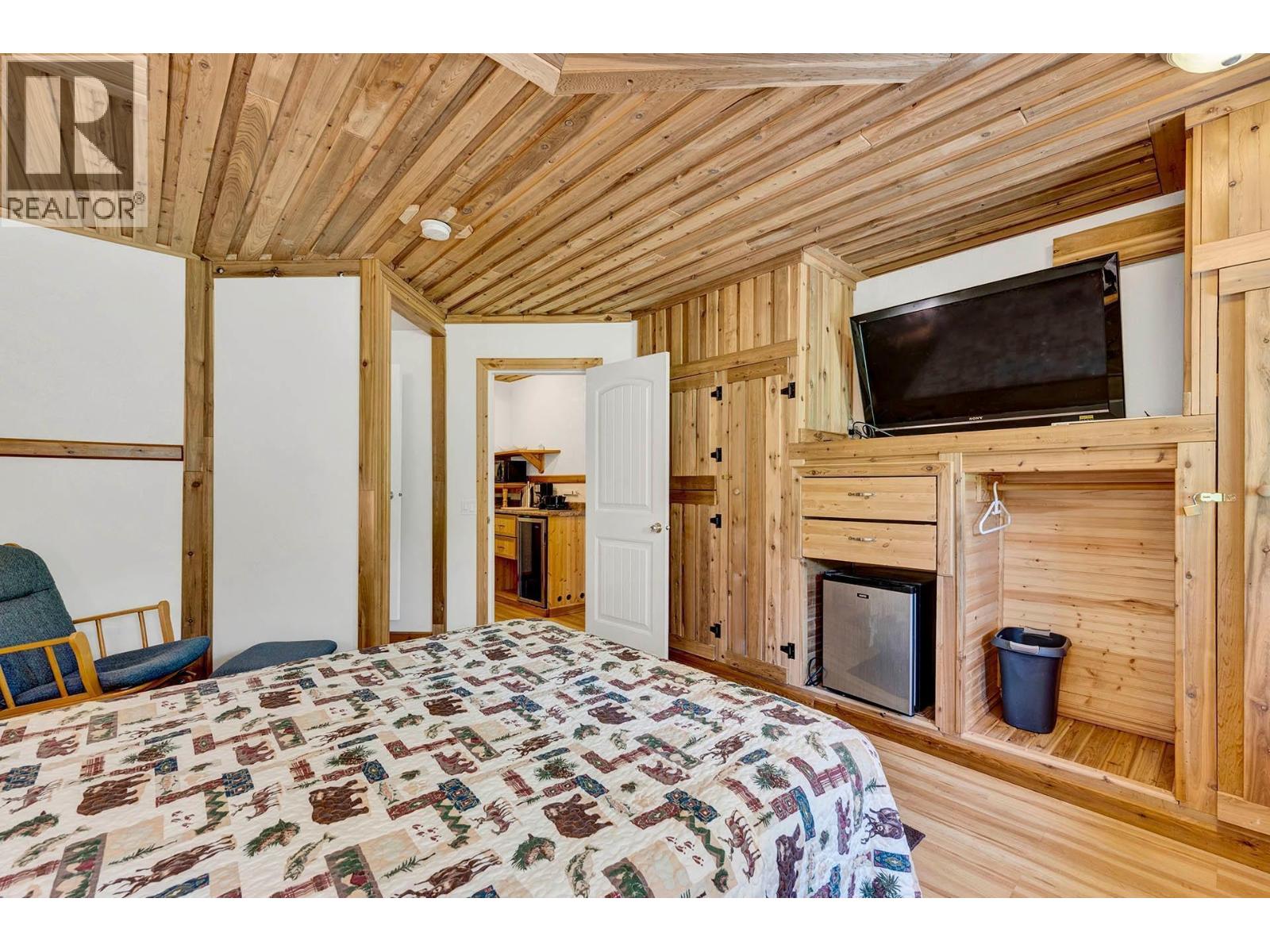 5305 Clearwater Valley Road, Clearwater, British Columbia  V0E 1N1 - Photo 44 - 10377051