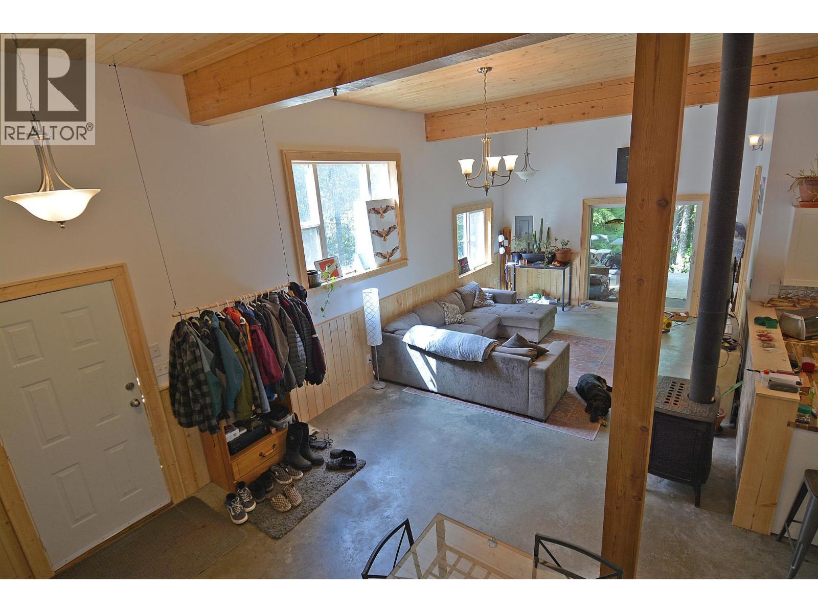 8907 Martens Road, Slocan, British Columbia  V1L 1C0 - Photo 14 - 10376982