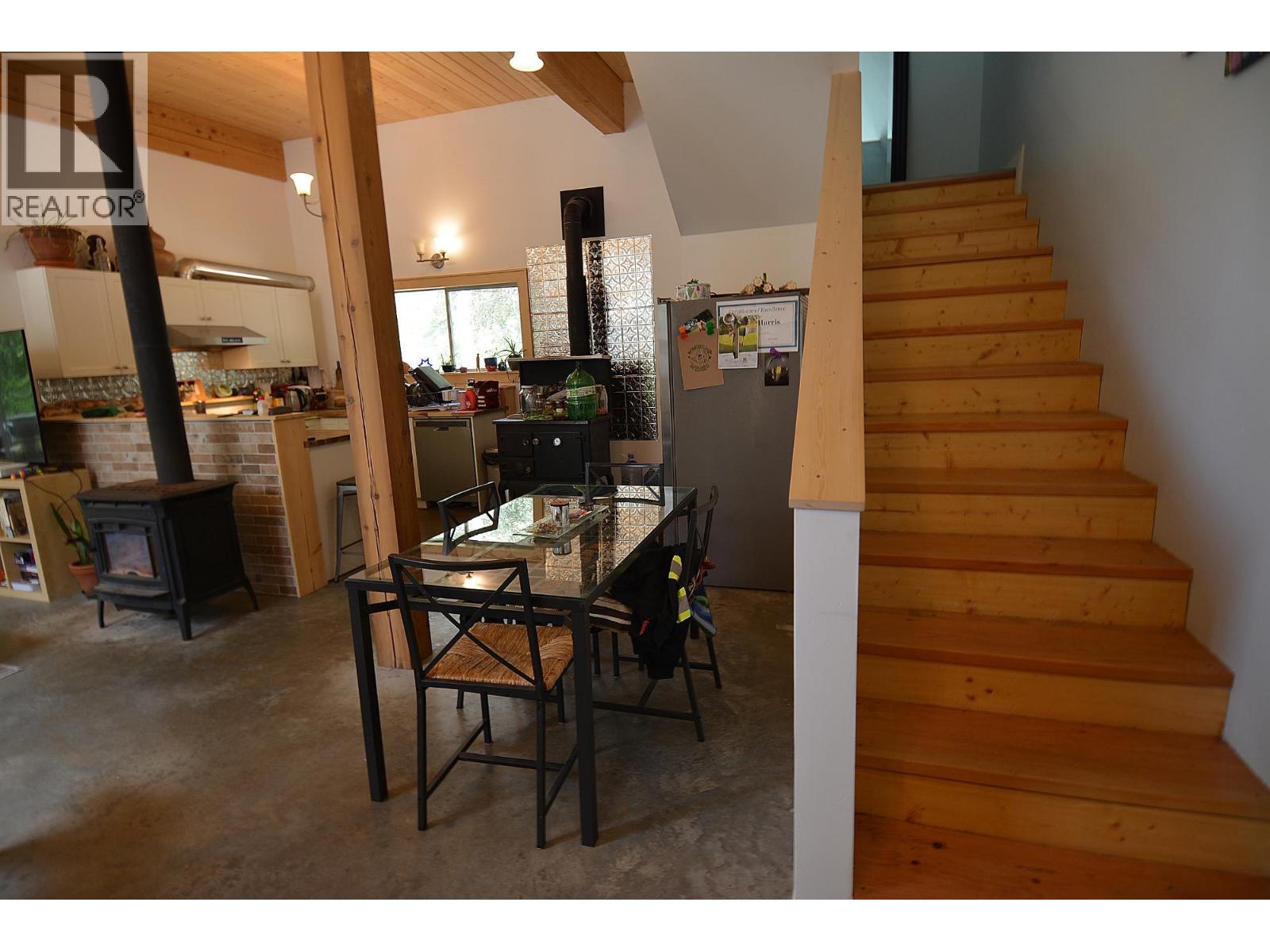 8907 Martens Road, Slocan, British Columbia  V1L 1C0 - Photo 17 - 10376982