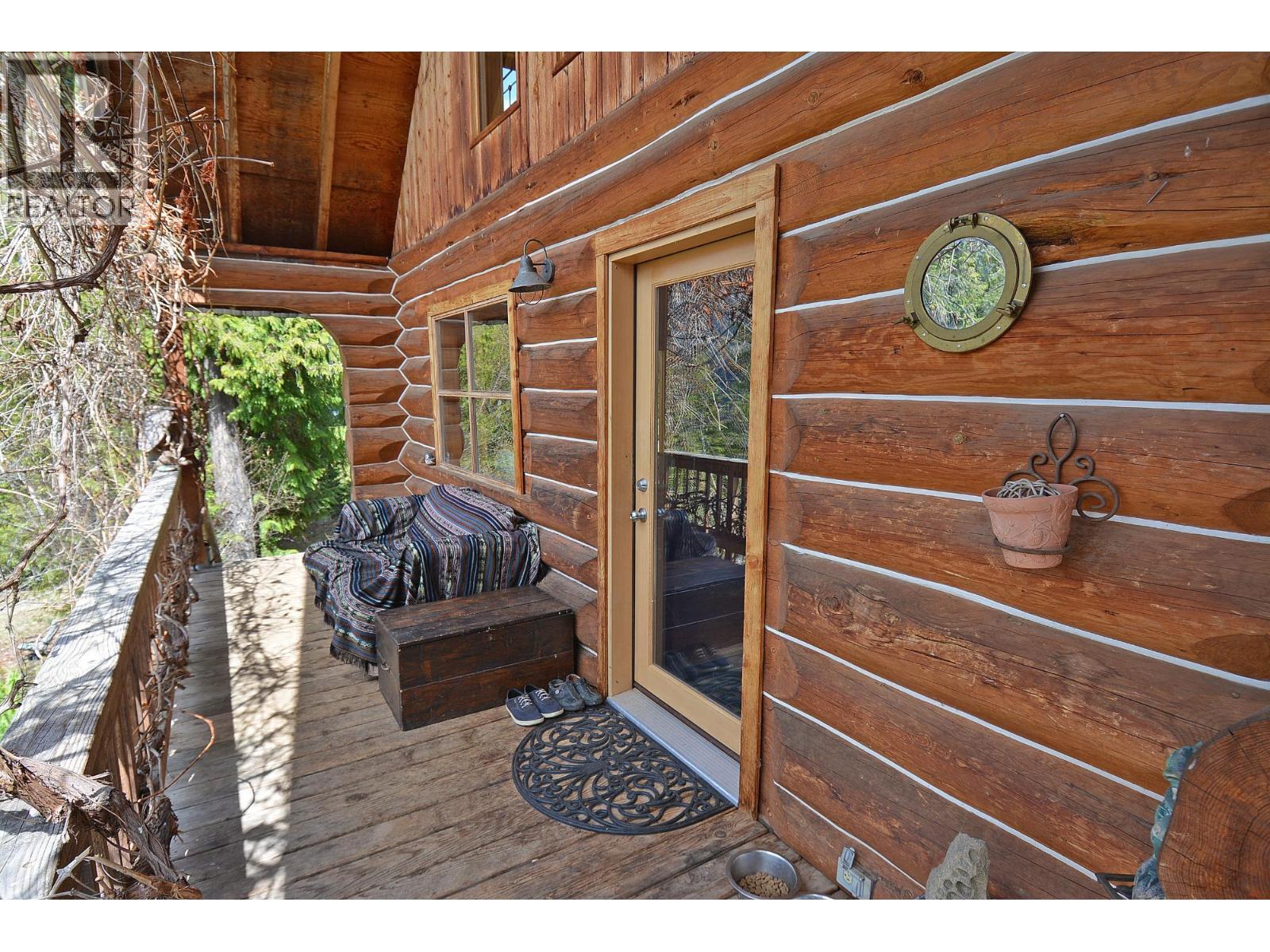 8907 Martens Road, Slocan, British Columbia  V1L 1C0 - Photo 31 - 10376982