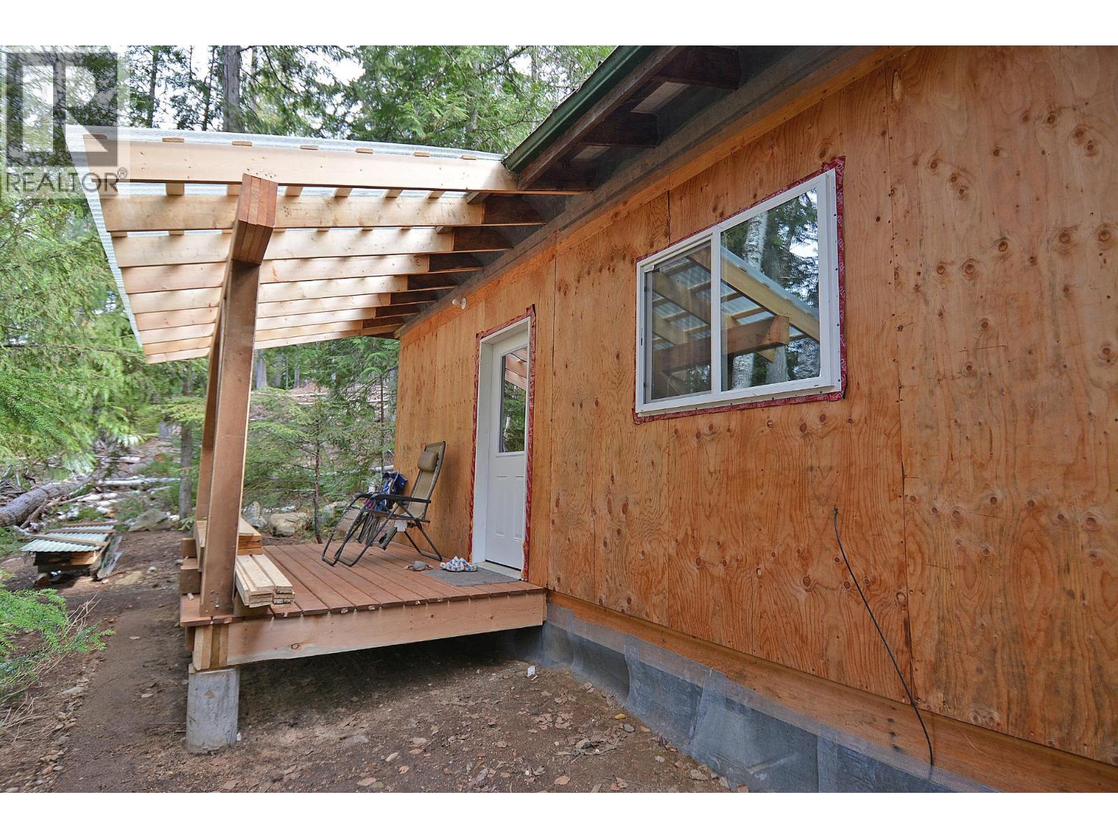 8907 Martens Road, Slocan, British Columbia  V1L 1C0 - Photo 69 - 10376982