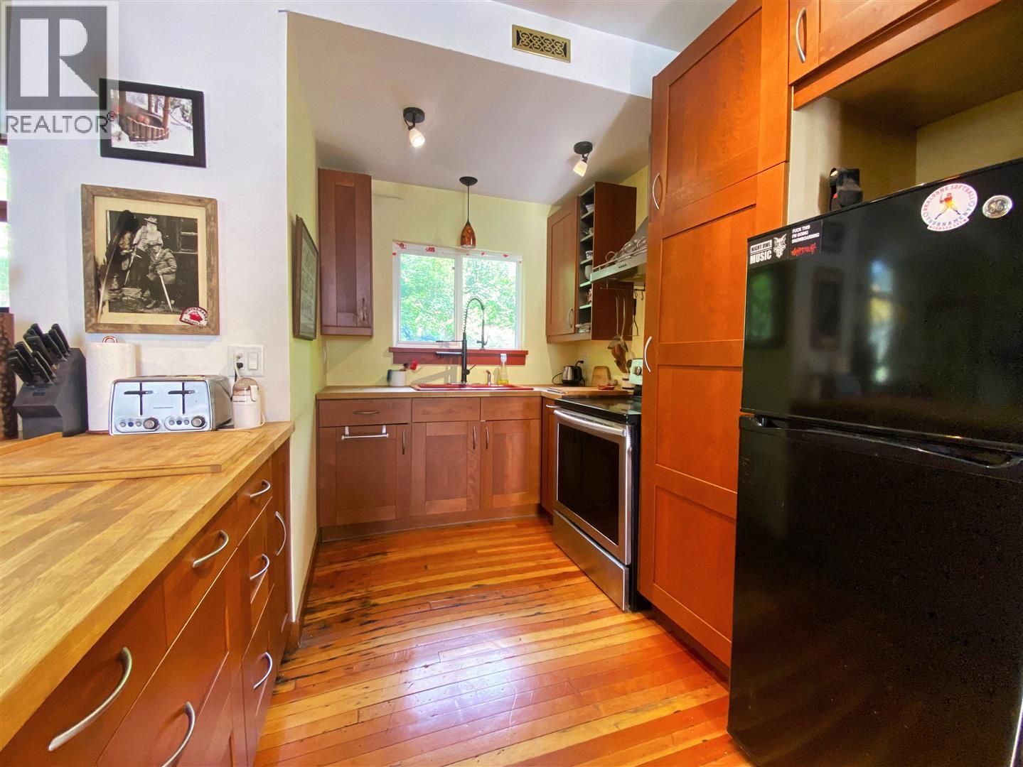 3880 Pioneer Road, Bralorne, British Columbia  V0K 1P0 - Photo 4 - 10377197