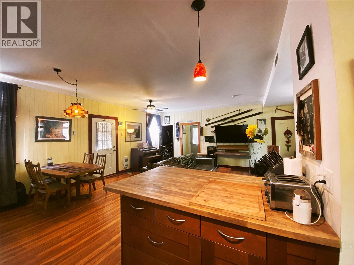 3880 Pioneer Road, Bralorne, British Columbia  V0K 1P0 - Photo 5 - 10377197