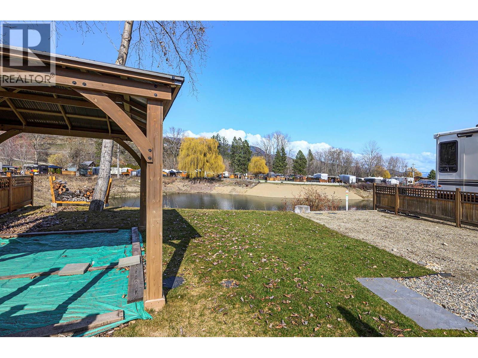 2 Clubhouse Lane, Lee Creek, British Columbia  V0E 1M4 - Photo 15 - 10377127