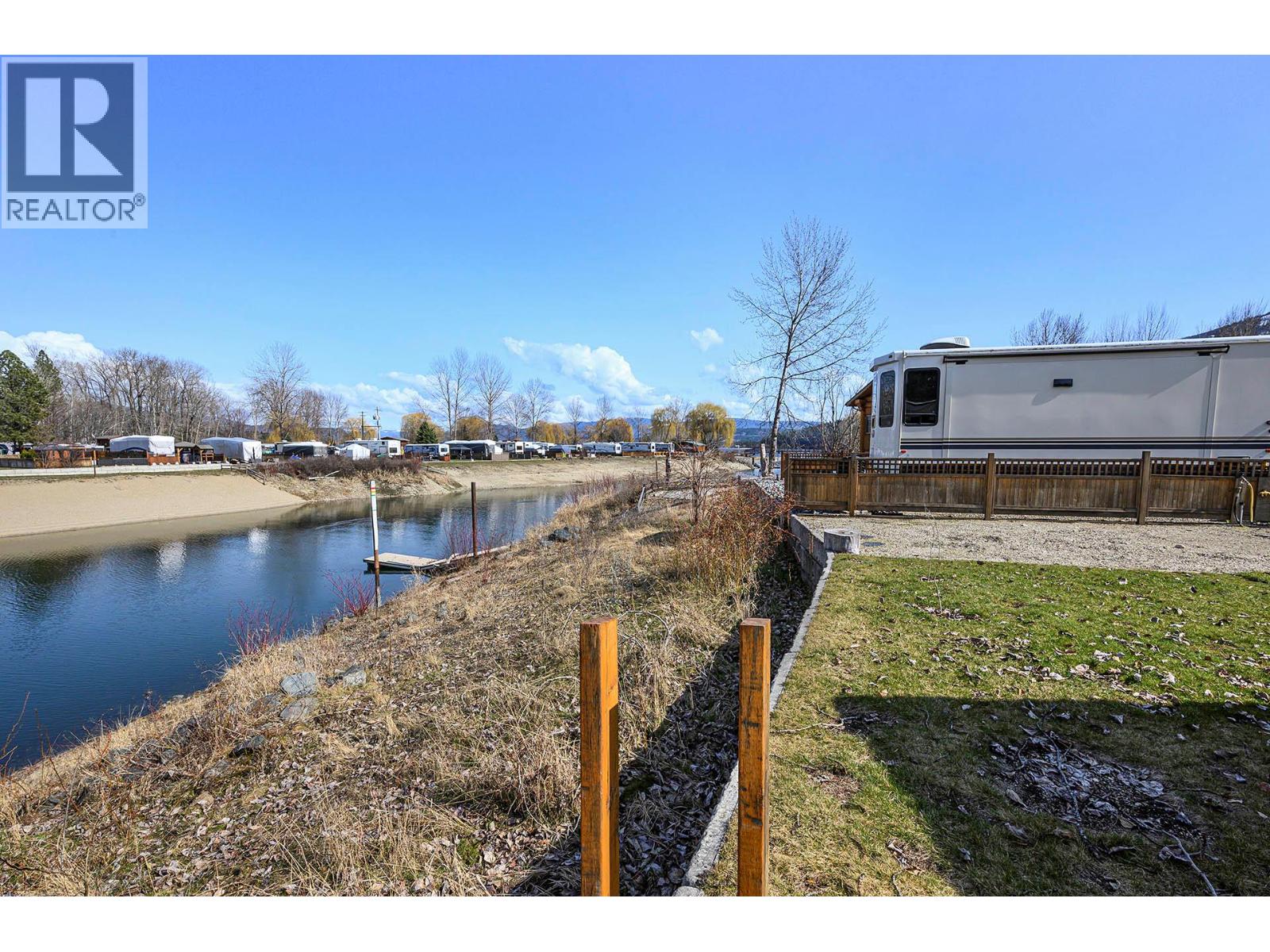 2 Clubhouse Lane, Lee Creek, British Columbia  V0E 1M4 - Photo 18 - 10377127