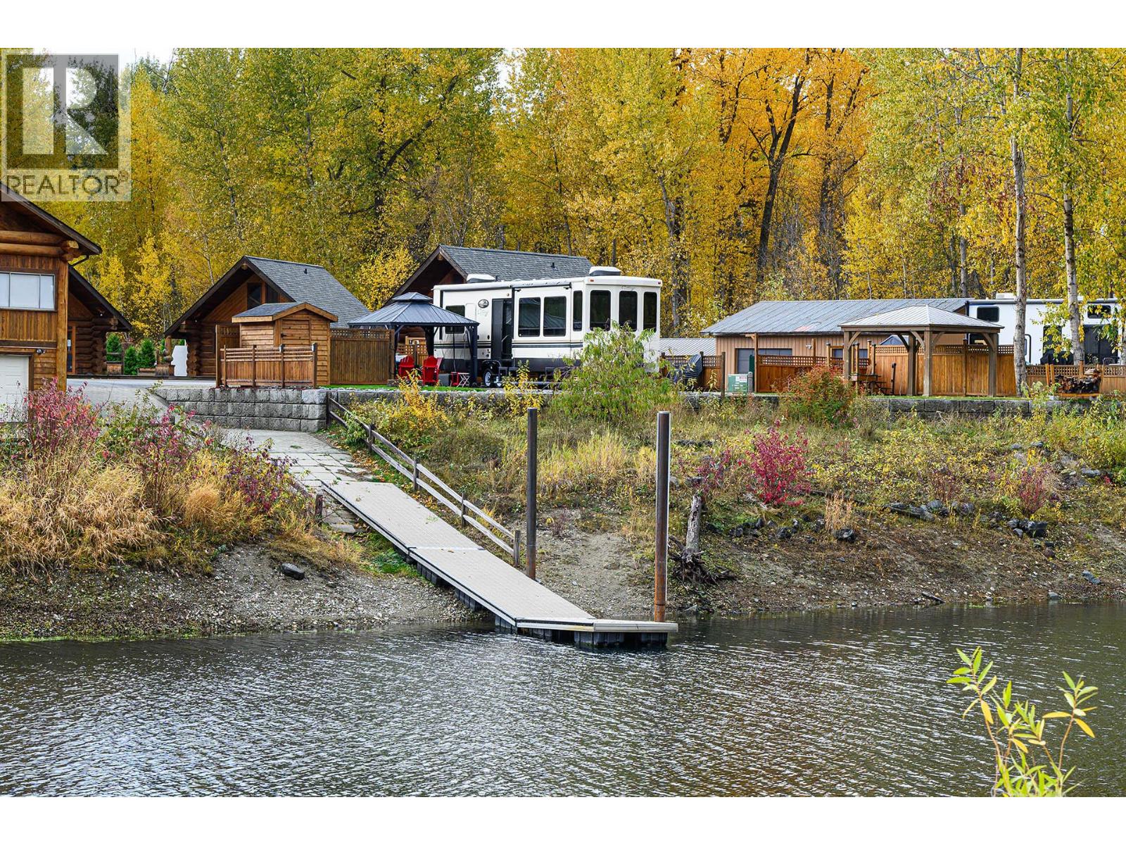 2 Clubhouse Lane, Lee Creek, British Columbia  V0E 1M4 - Photo 29 - 10377127