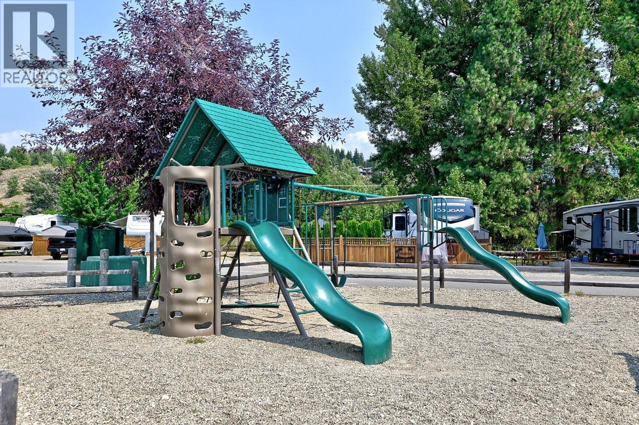 2 Clubhouse Lane, Lee Creek, British Columbia  V0E 1M4 - Photo 38 - 10377127