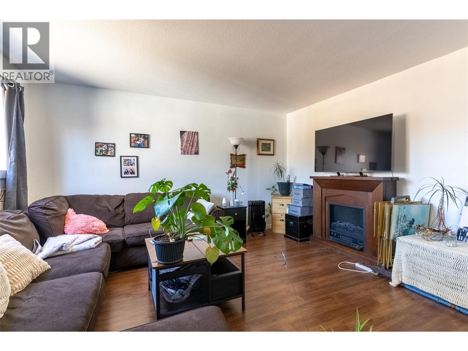 881 Evergreen Place, Kamloops, British Columbia  V2B 5M7 - Photo 5 - 10377048