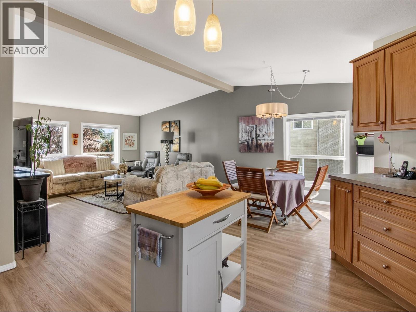 797 Eckhardt Avenue E, Penticton, British Columbia  V2A 2A5 - Photo 10 - 10377202