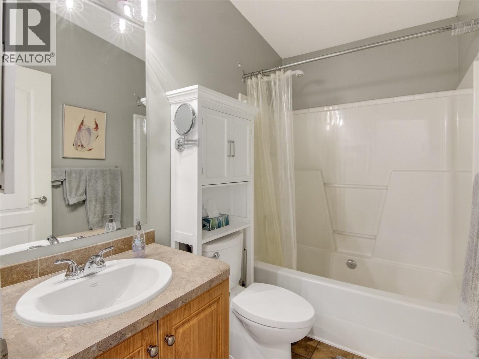 797 Eckhardt Avenue E, Penticton, British Columbia  V2A 2A5 - Photo 18 - 10377202