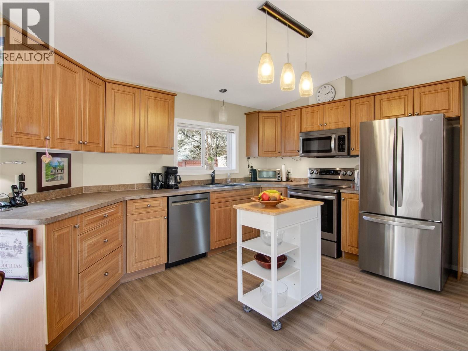 797 Eckhardt Avenue E, Penticton, British Columbia  V2A 2A5 - Photo 8 - 10377202