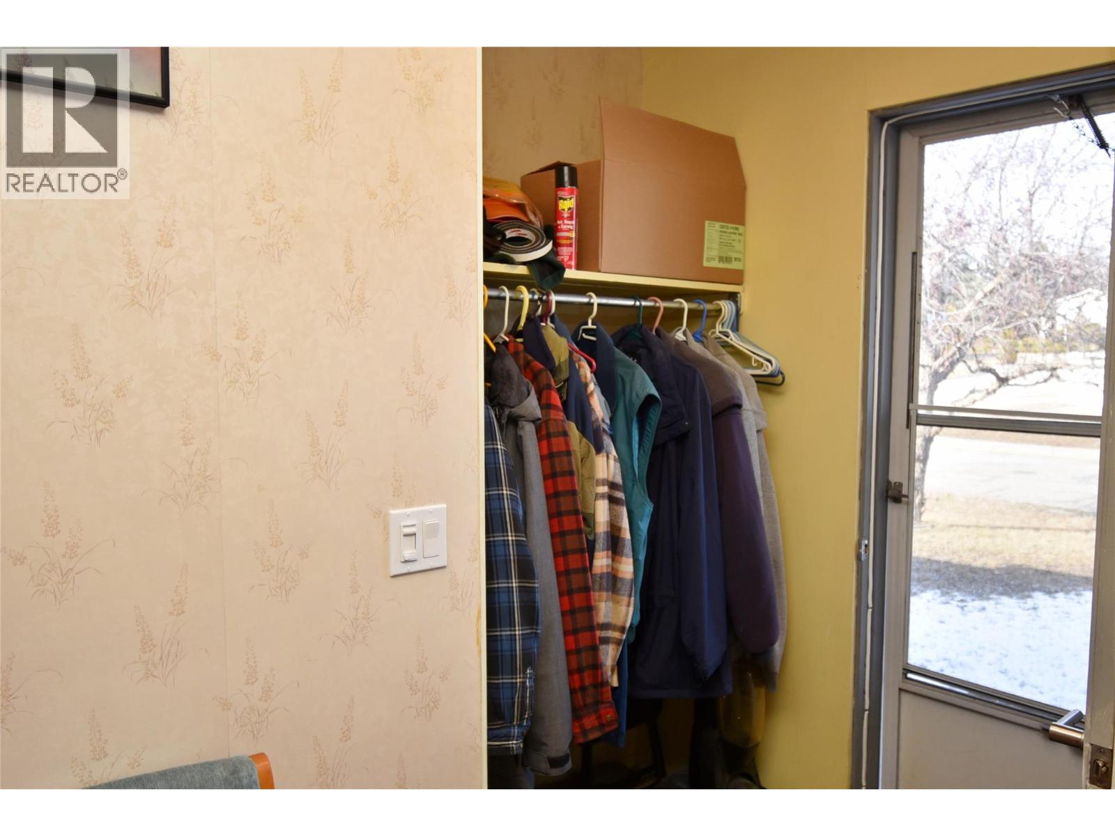 2004 20 Avenue, Vernon, British Columbia  V1T 7J6 - Photo 11 - 10376553