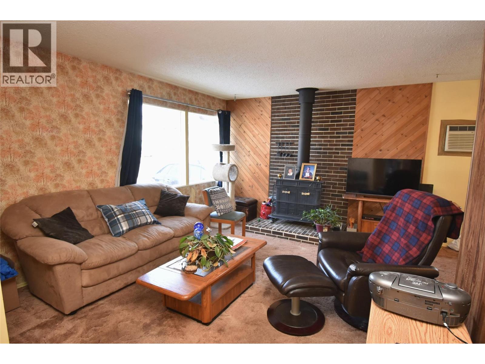 2004 20 Avenue, Vernon, British Columbia  V1T 7J6 - Photo 12 - 10376553