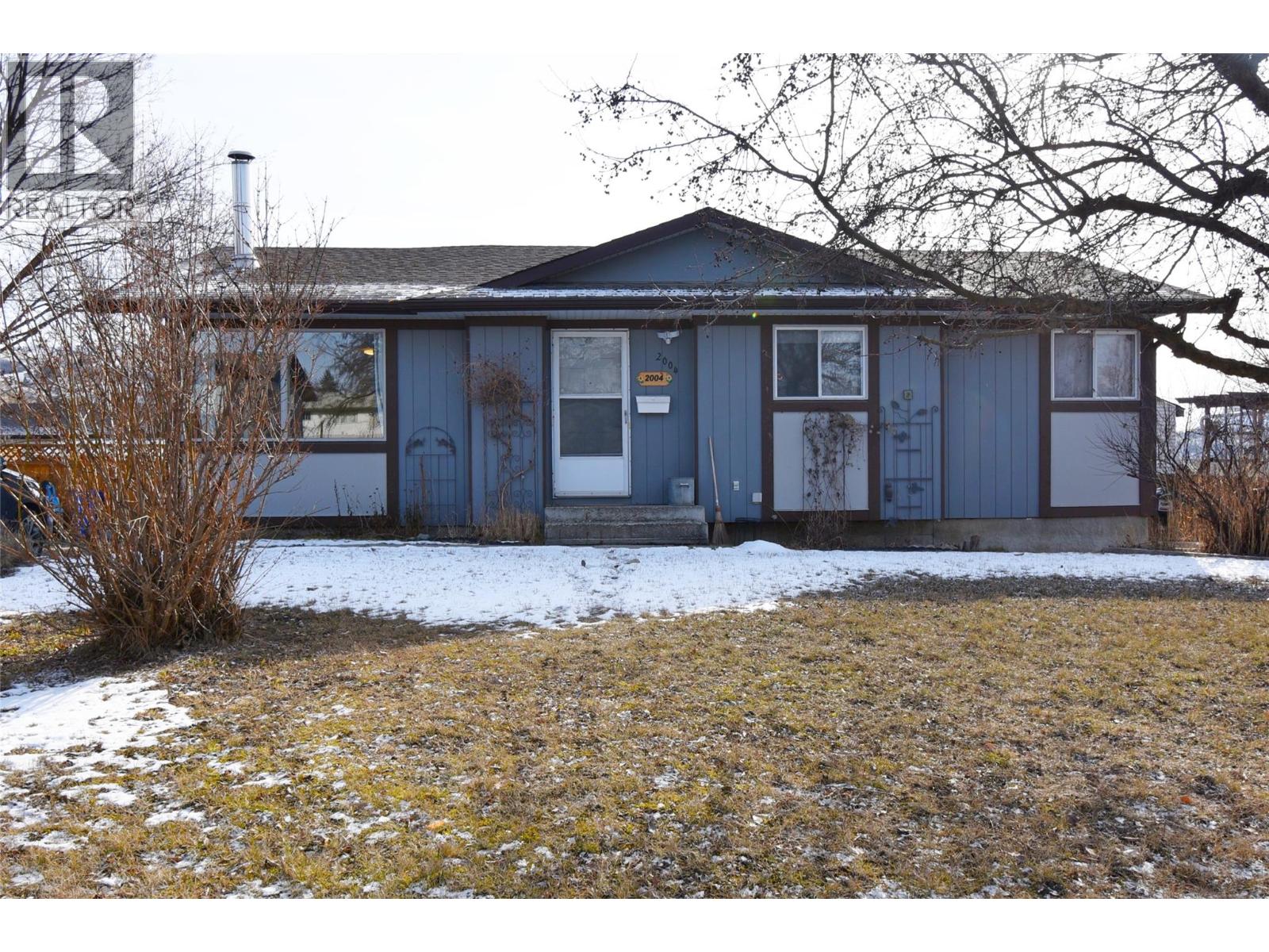 2004 20 Avenue, Vernon, British Columbia  V1T 7J6 - Photo 2 - 10376553