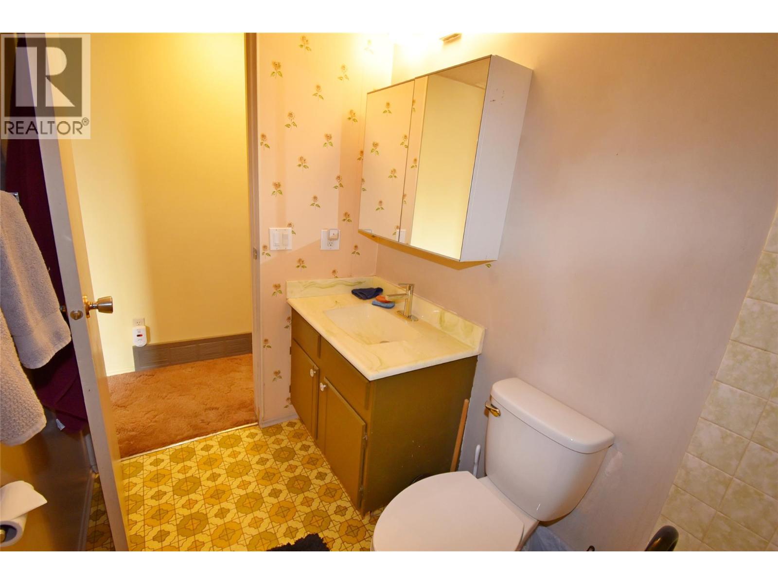 2004 20 Avenue, Vernon, British Columbia  V1T 7J6 - Photo 35 - 10376553