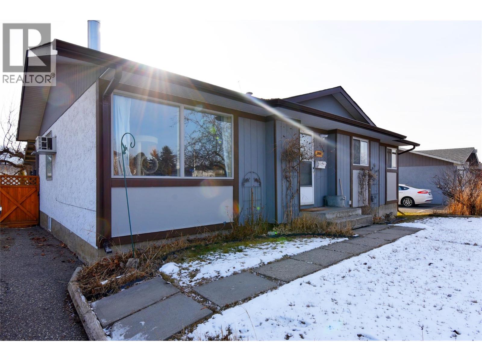 2004 20 Avenue, Vernon, British Columbia  V1T 7J6 - Photo 7 - 10376553