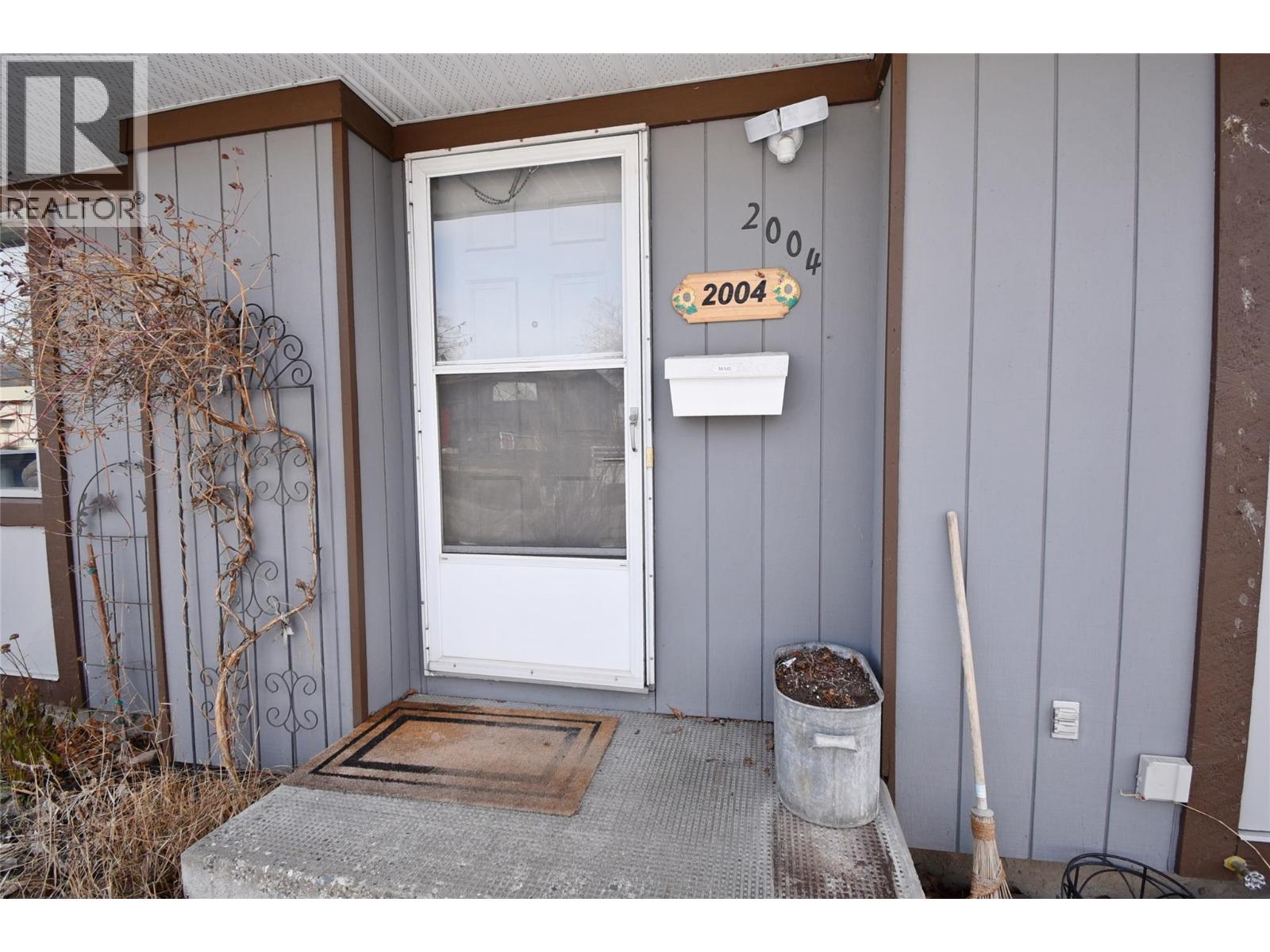 2004 20 Avenue, Vernon, British Columbia  V1T 7J6 - Photo 9 - 10376553