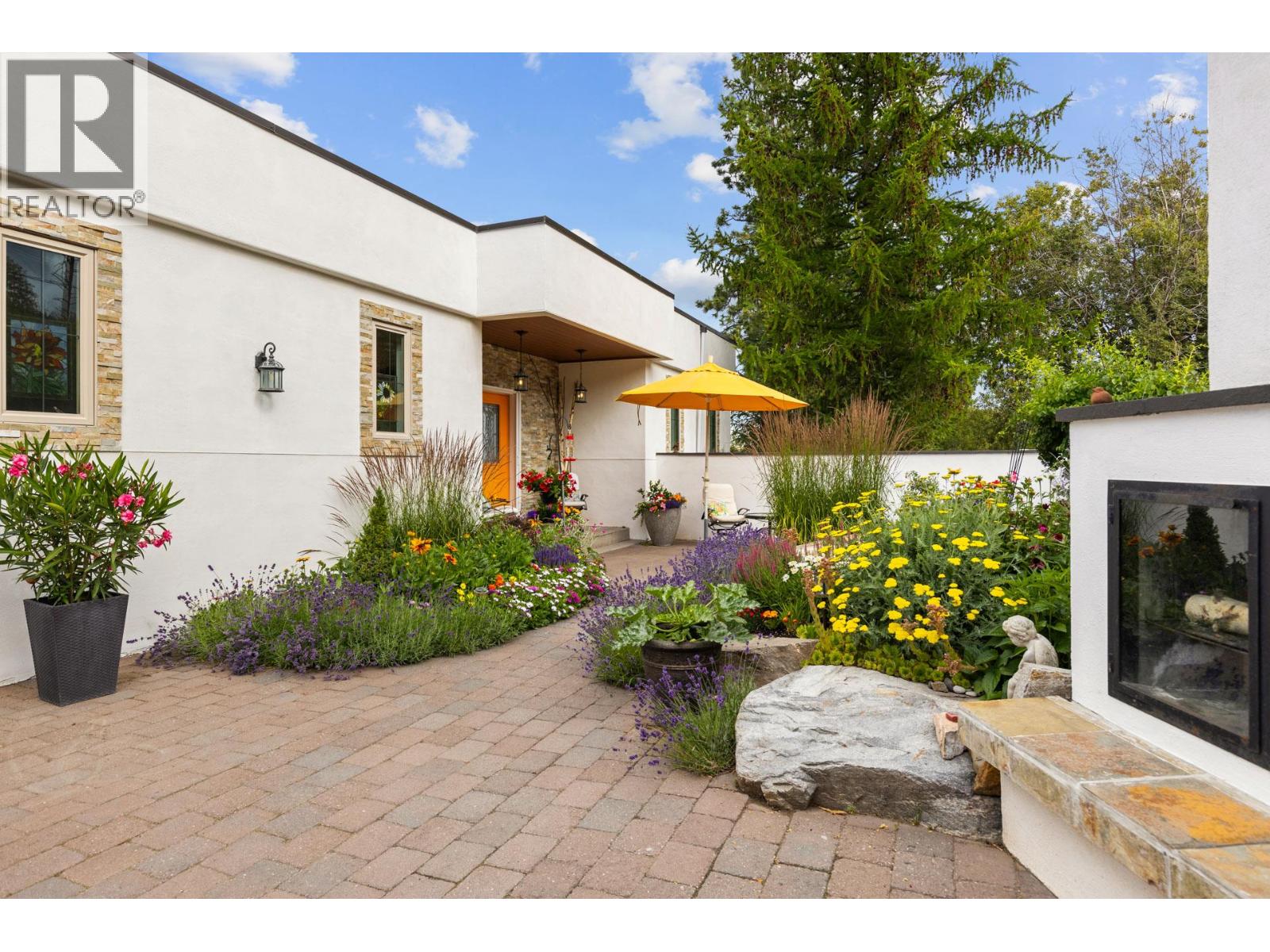 2286 Carmi Road, Penticton, British Columbia  V2A 8V5 - Photo 1 - 10375269