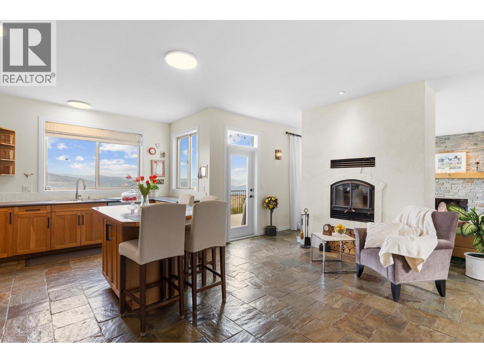 2286 Carmi Road, Penticton, British Columbia  V2A 8V5 - Photo 11 - 10375269