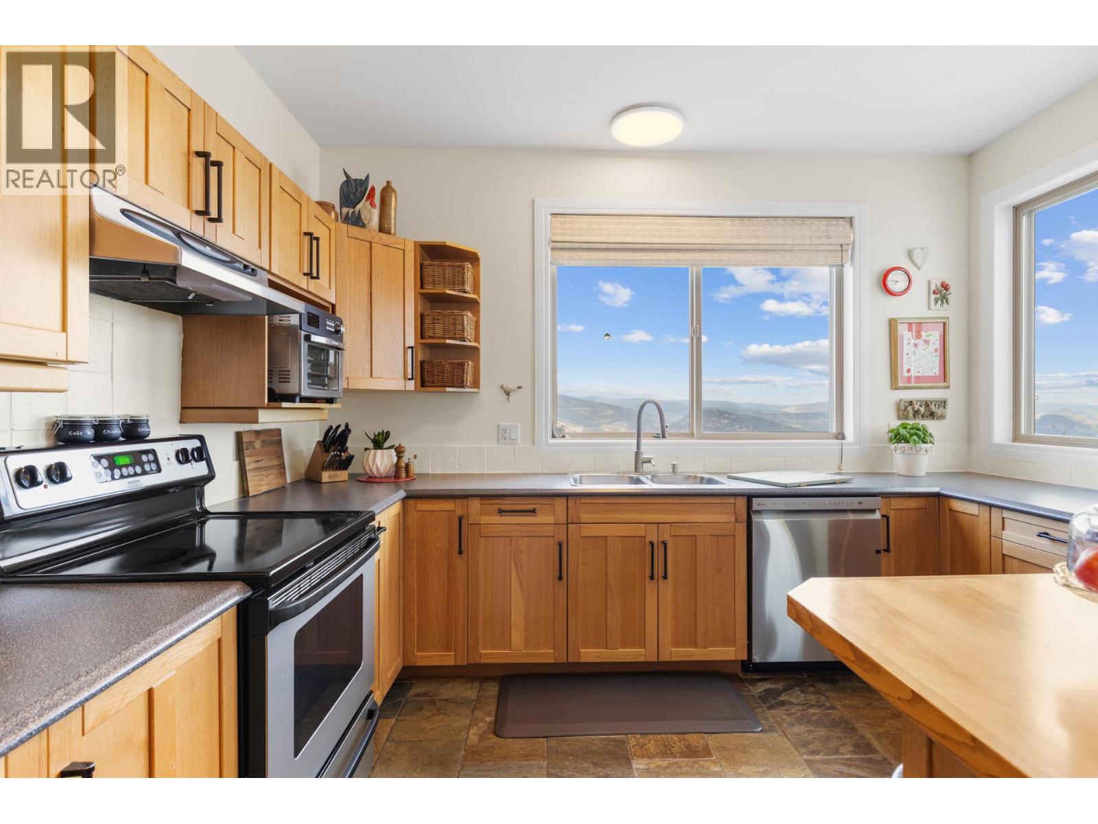 2286 Carmi Road, Penticton, British Columbia  V2A 8V5 - Photo 14 - 10375269