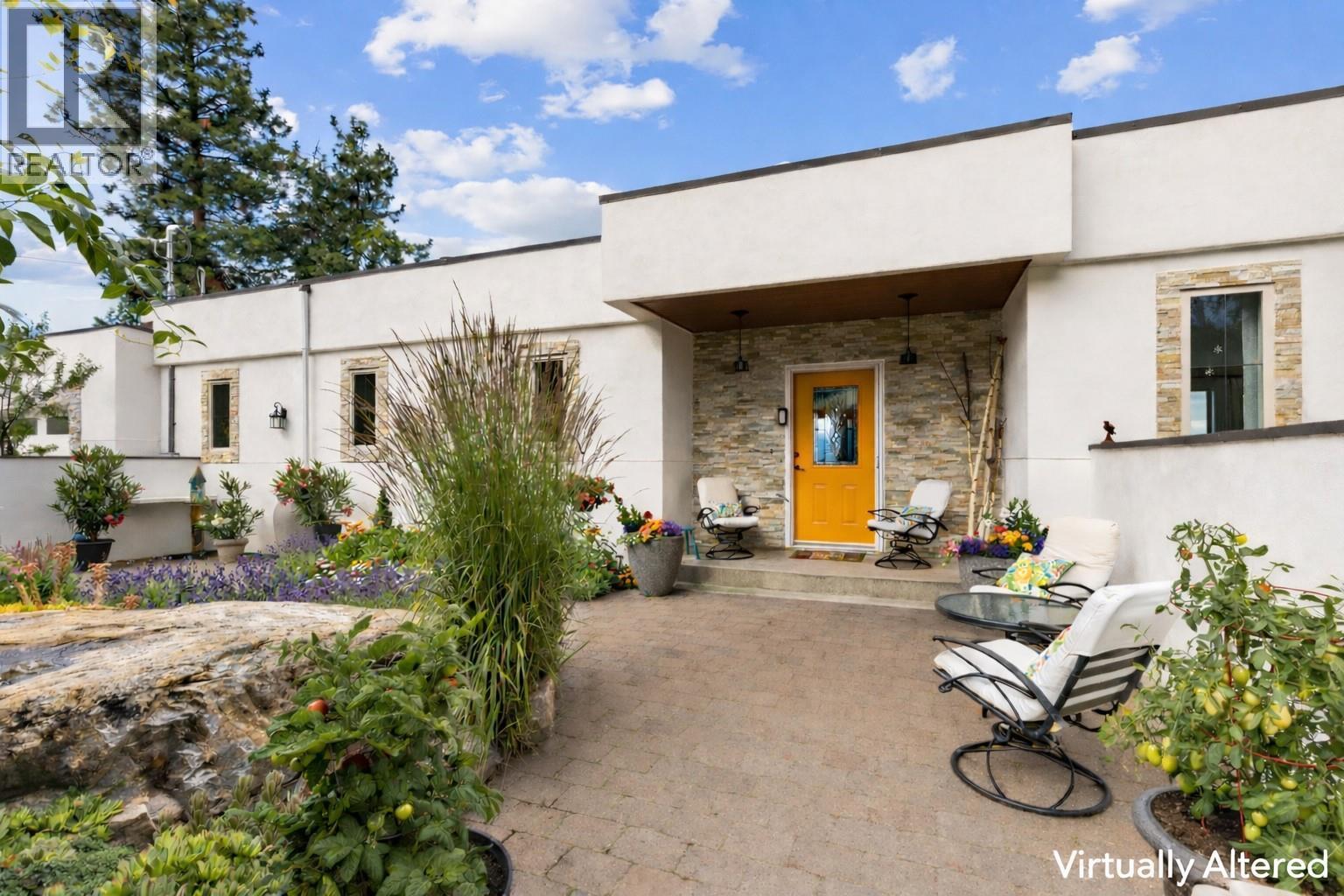 2286 Carmi Road, Penticton, British Columbia  V2A 8V5 - Photo 2 - 10375269