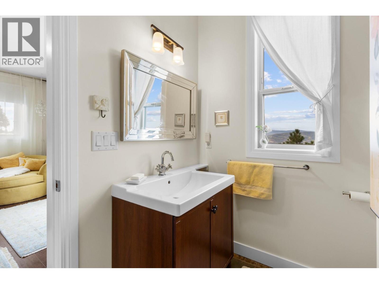 2286 Carmi Road, Penticton, British Columbia  V2A 8V5 - Photo 30 - 10375269