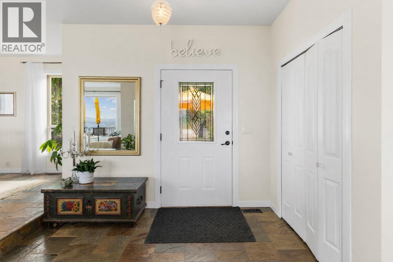 2286 Carmi Road, Penticton, British Columbia  V2A 8V5 - Photo 4 - 10375269