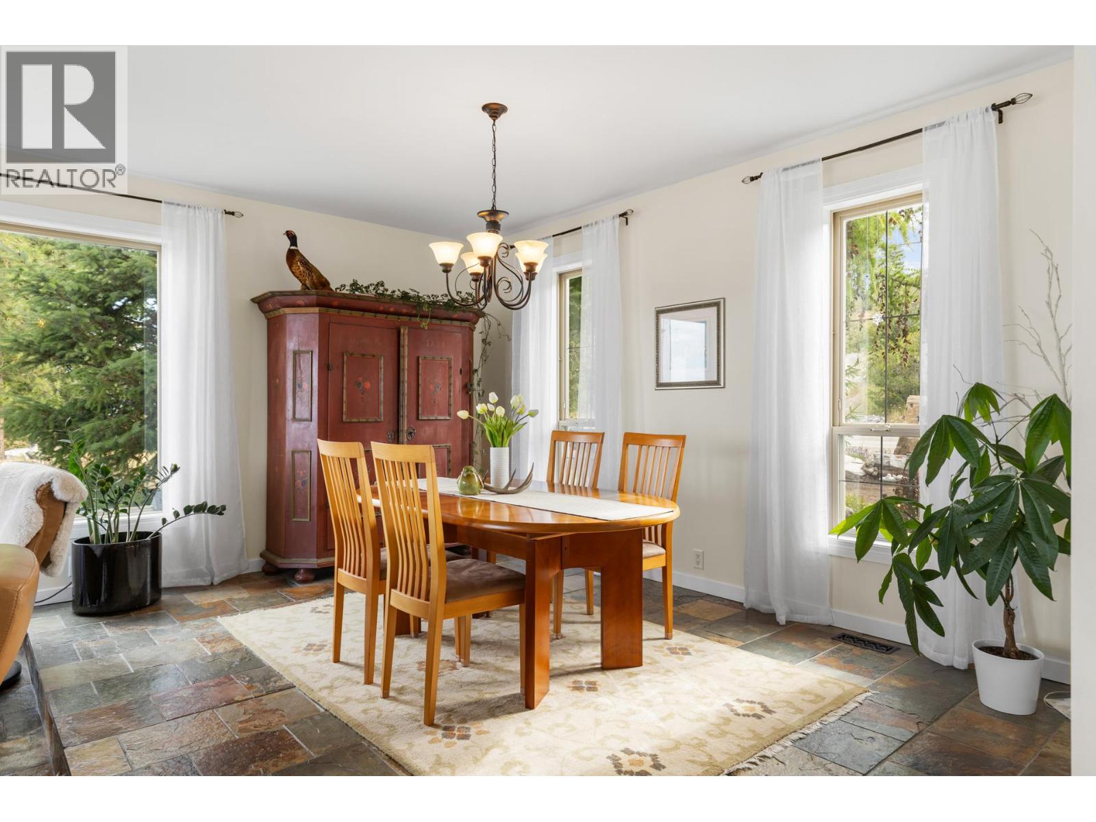 2286 Carmi Road, Penticton, British Columbia  V2A 8V5 - Photo 6 - 10375269