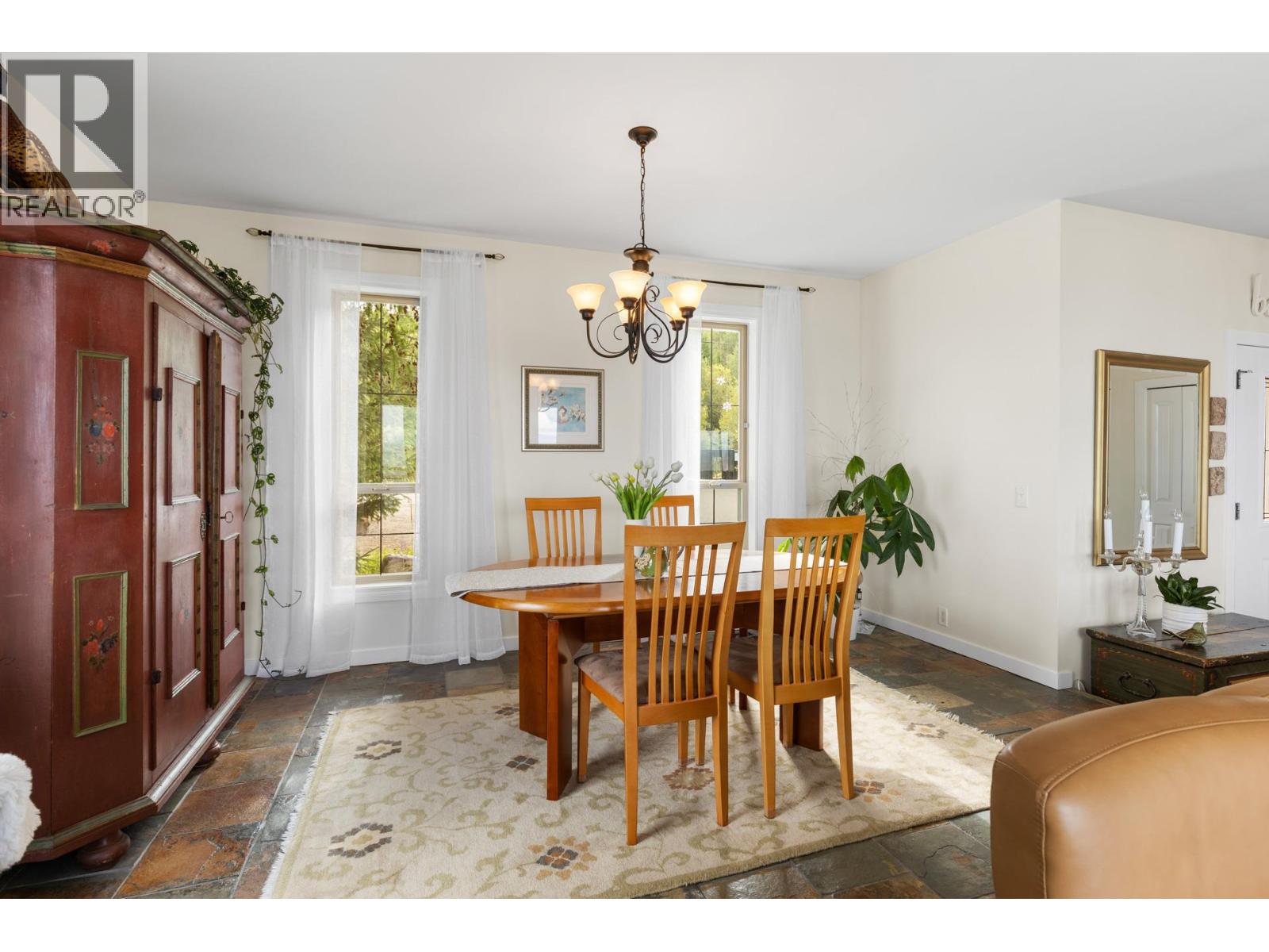 2286 Carmi Road, Penticton, British Columbia  V2A 8V5 - Photo 7 - 10375269