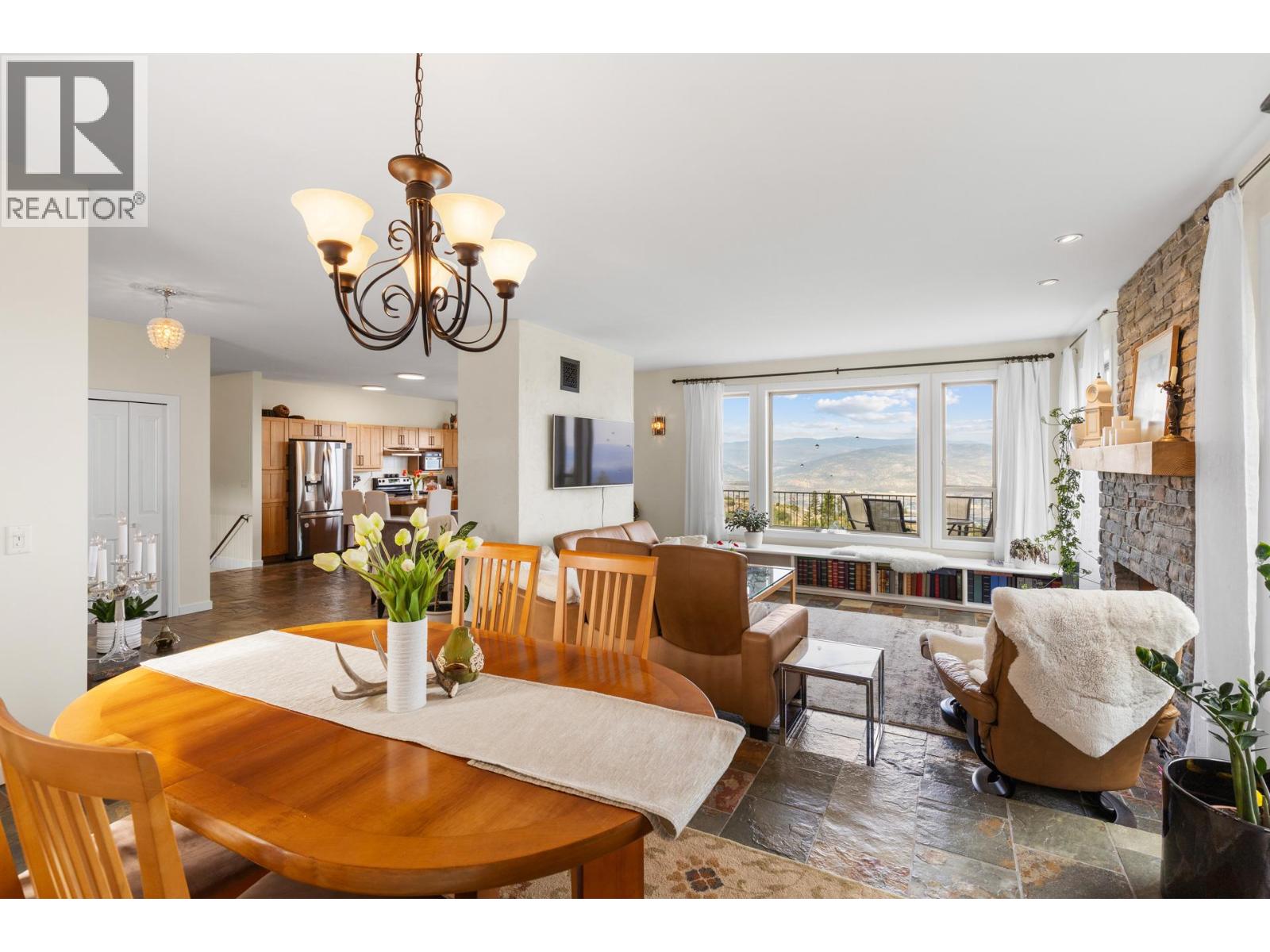 2286 Carmi Road, Penticton, British Columbia  V2A 8V5 - Photo 8 - 10375269