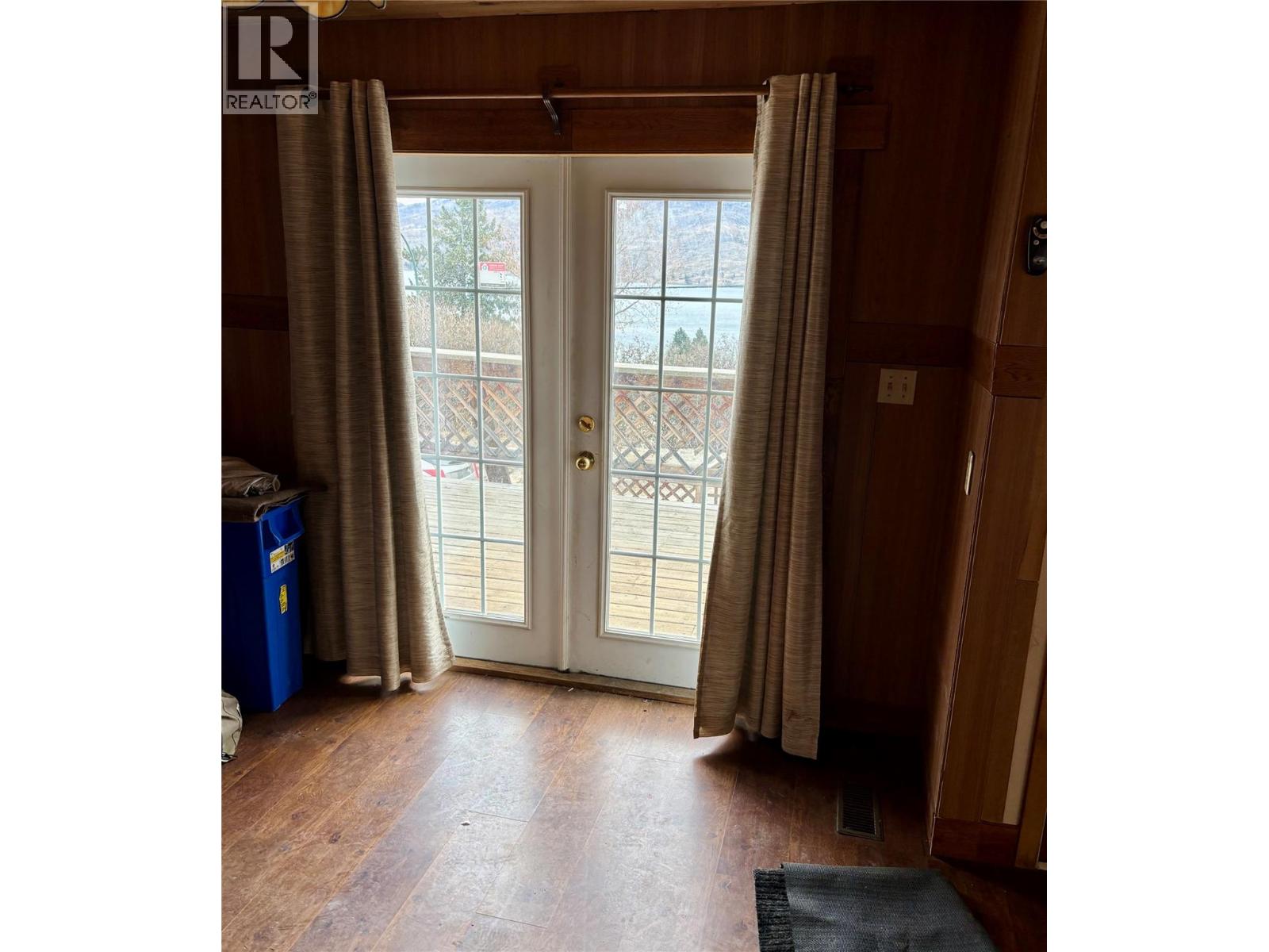 6252 Lipsett Avenue, Peachland, British Columbia  V0H 1X7 - Photo 7 - 10377182