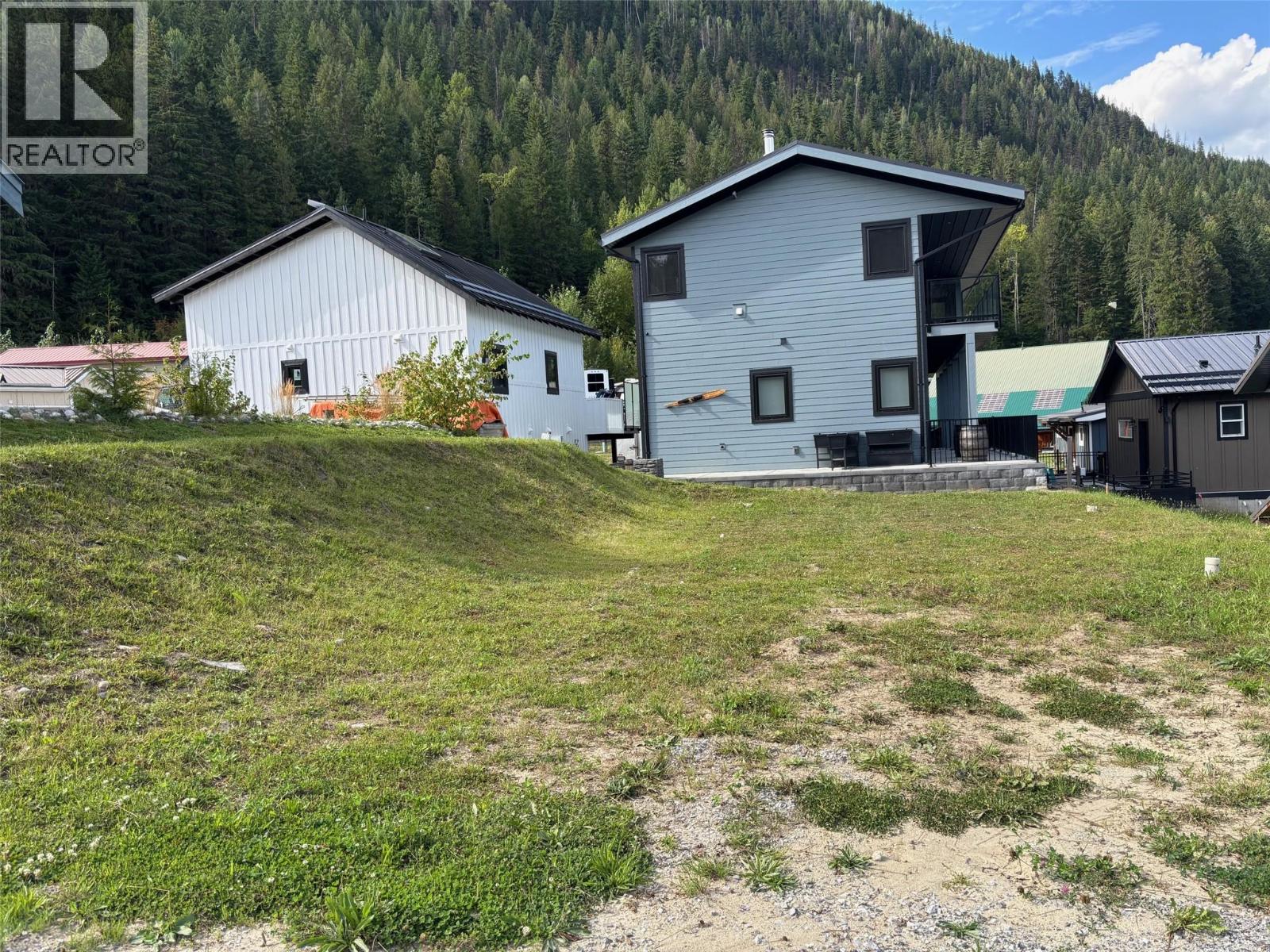 1681 Sugar Lake Road Unit# 13, Cherryville, British Columbia  V0E 2G2 - Photo 12 - 10377175