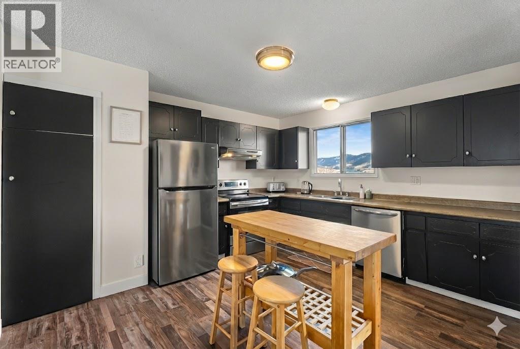 1616 Hillcrest Avenue, Kamloops, British Columbia  V2B 7P8 - Photo 12 - 10376899