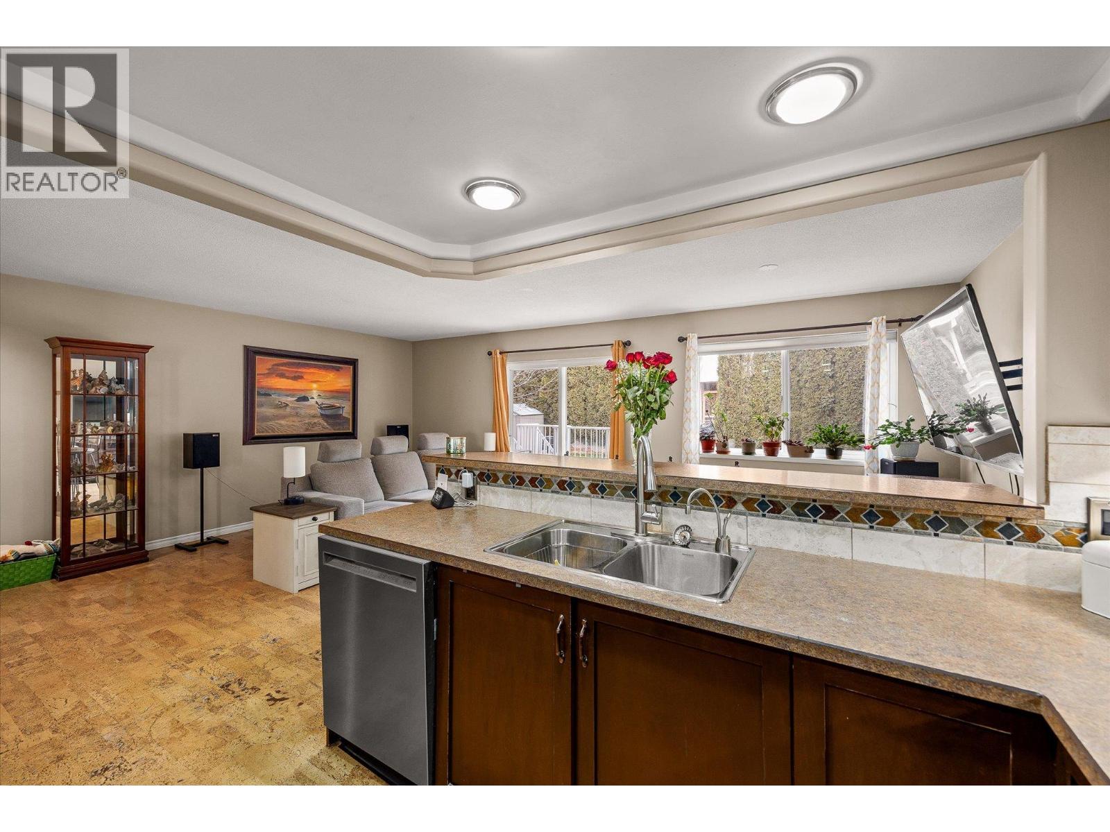 2014 Southview Avenue, Kelowna, British Columbia  V1V 1S9 - Photo 16 - 10376817