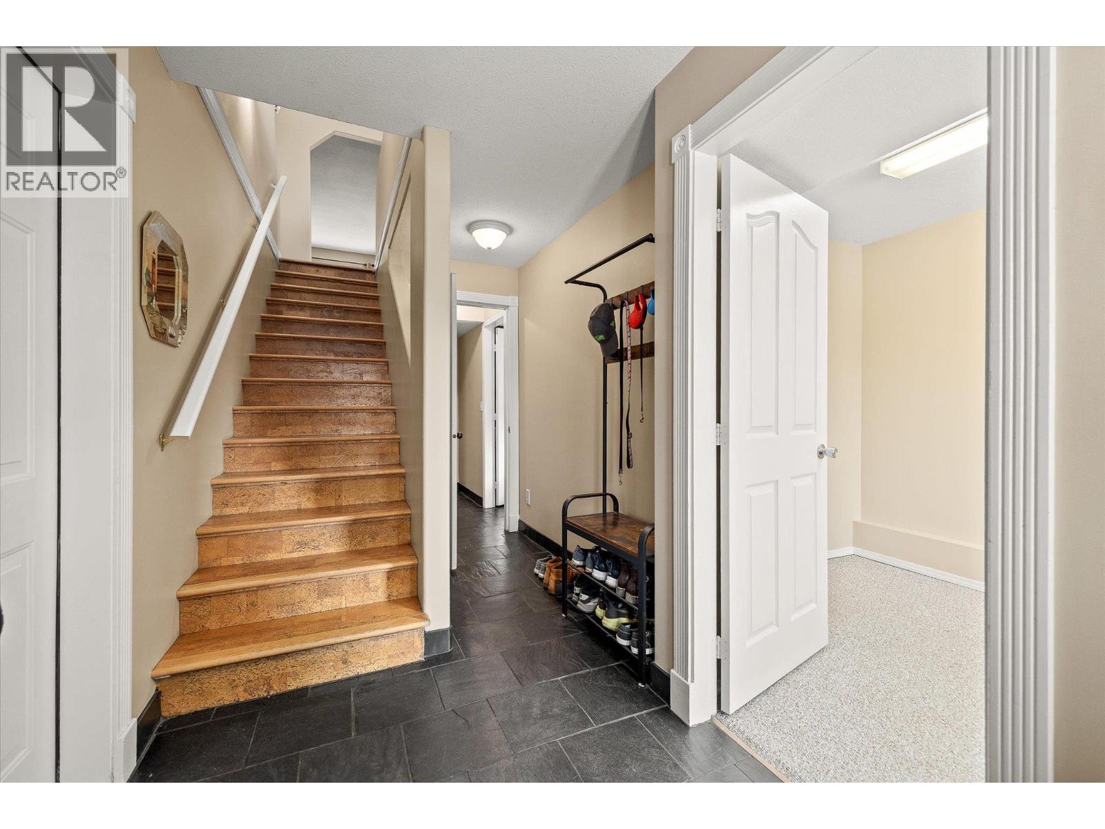 2014 Southview Avenue, Kelowna, British Columbia  V1V 1S9 - Photo 30 - 10376817