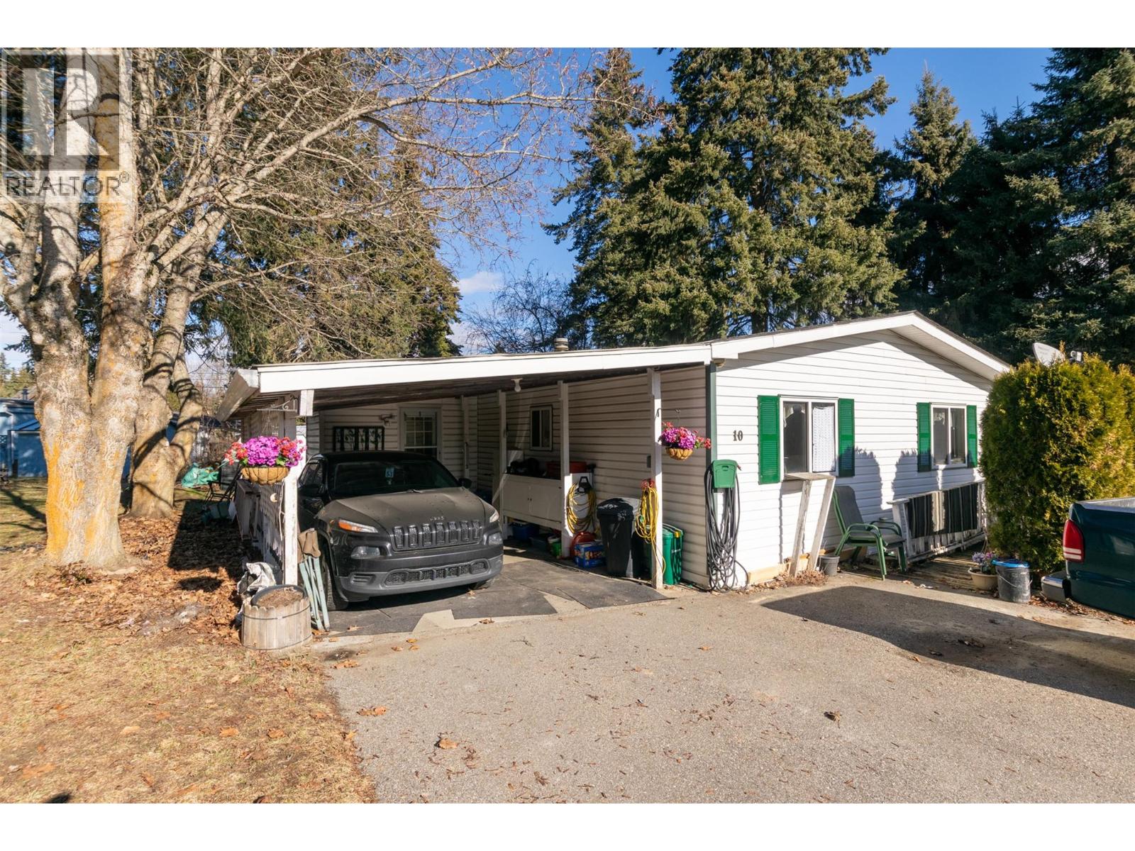 2500 97b Highway Unit# 10, Salmon Arm, British Columbia  V1E 1A6 - Photo 1 - 10377103