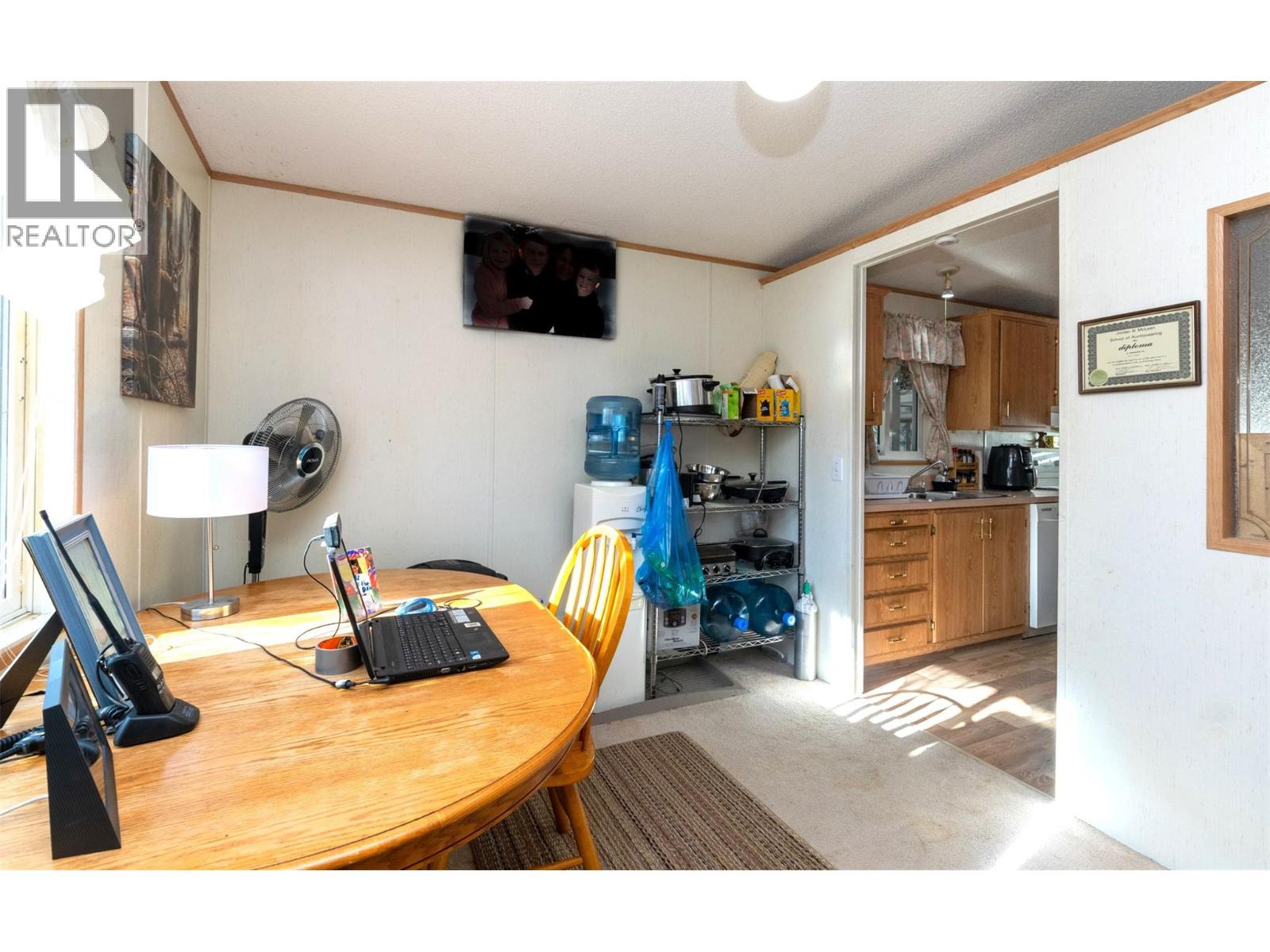 2500 97b Highway Unit# 10, Salmon Arm, British Columbia  V1E 1A6 - Photo 11 - 10377103