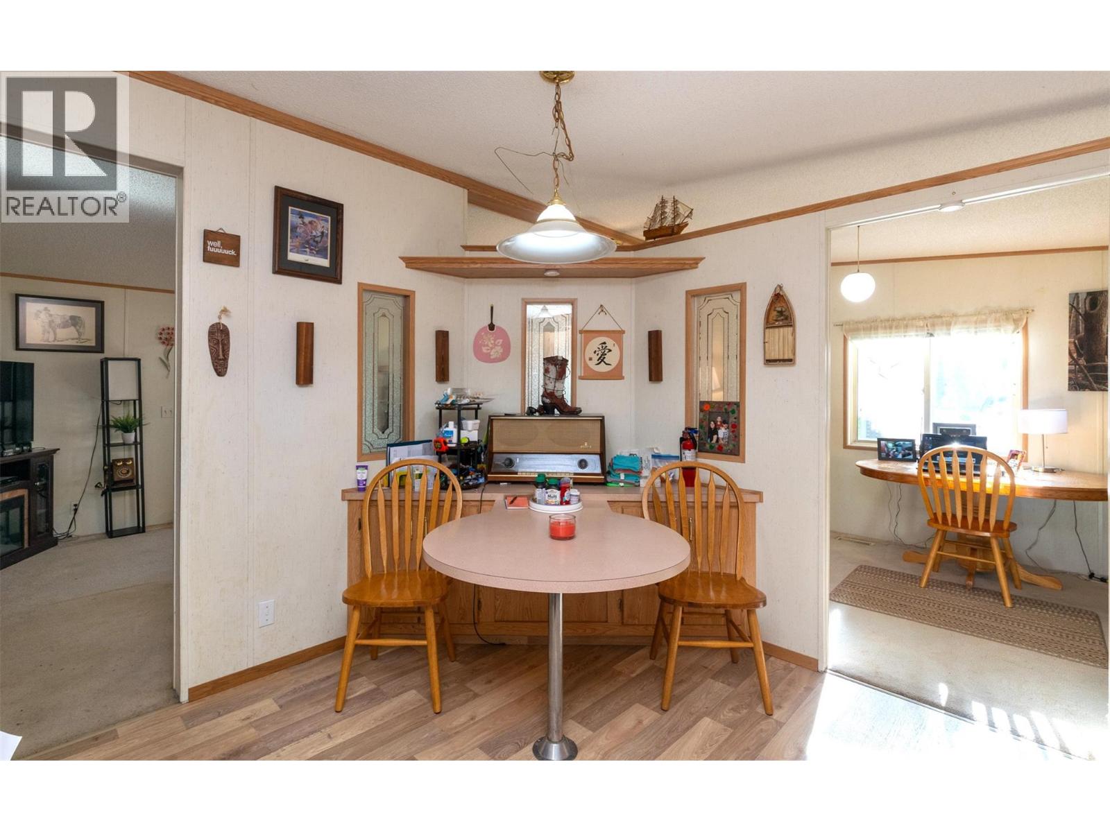 2500 97b Highway Unit# 10, Salmon Arm, British Columbia  V1E 1A6 - Photo 13 - 10377103