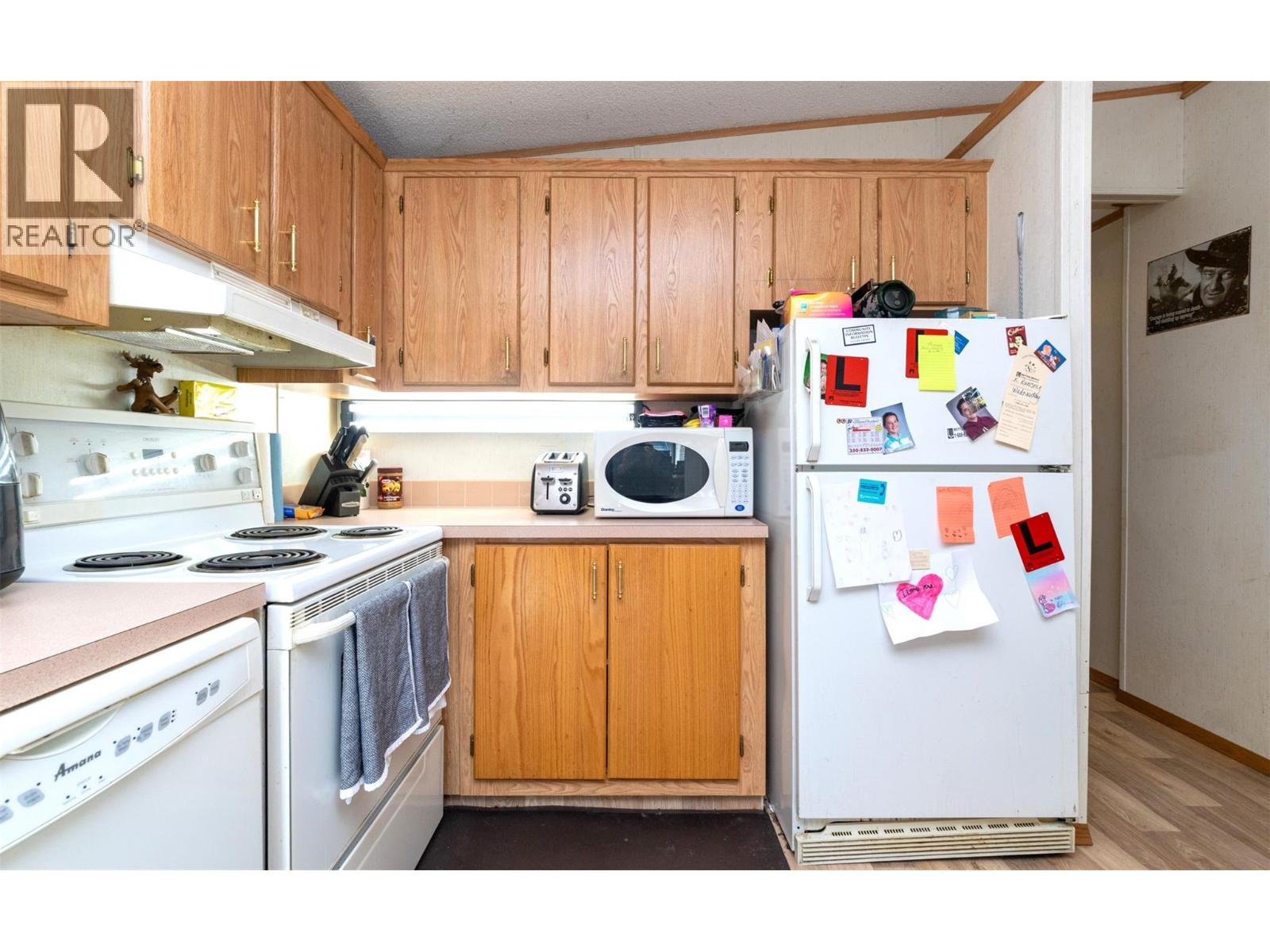 2500 97b Highway Unit# 10, Salmon Arm, British Columbia  V1E 1A6 - Photo 17 - 10377103