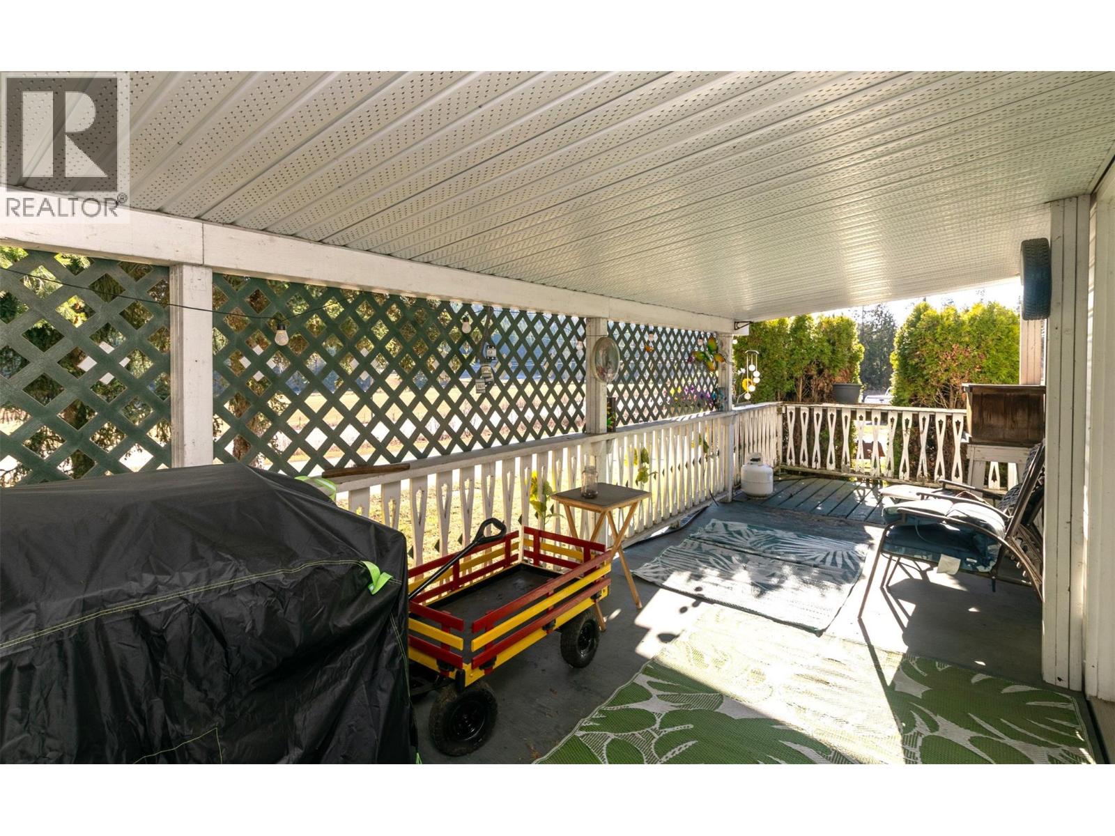 2500 97b Highway Unit# 10, Salmon Arm, British Columbia  V1E 1A6 - Photo 26 - 10377103