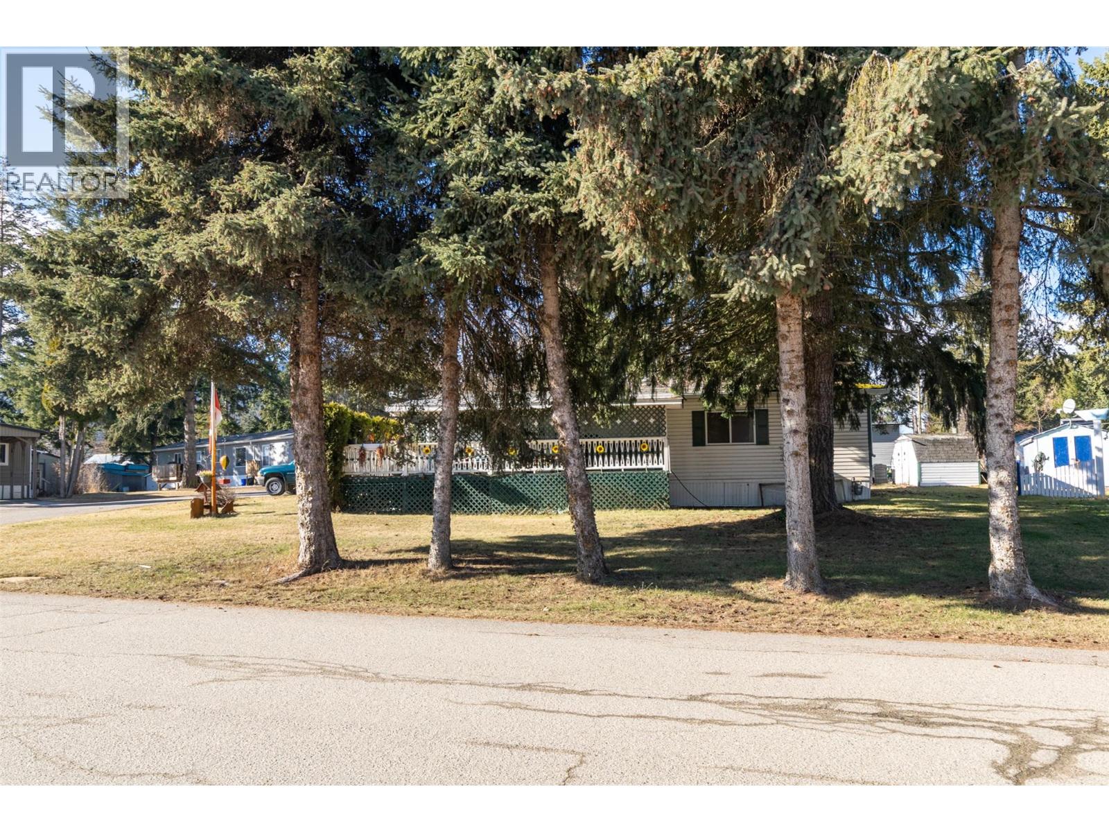 2500 97b Highway Unit# 10, Salmon Arm, British Columbia  V1E 1A6 - Photo 31 - 10377103